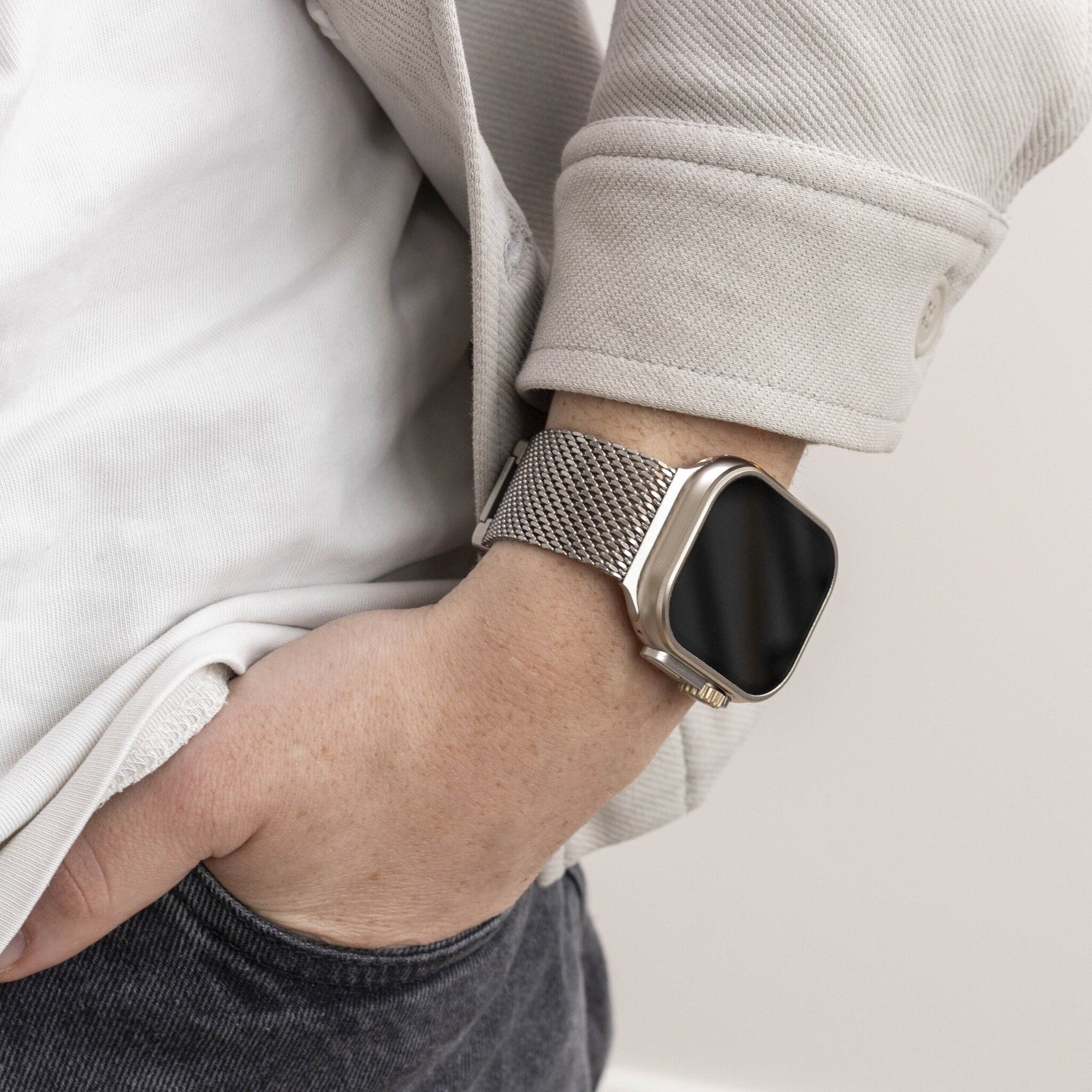 Correa Milanesa moderna Apple Watch (titanio)