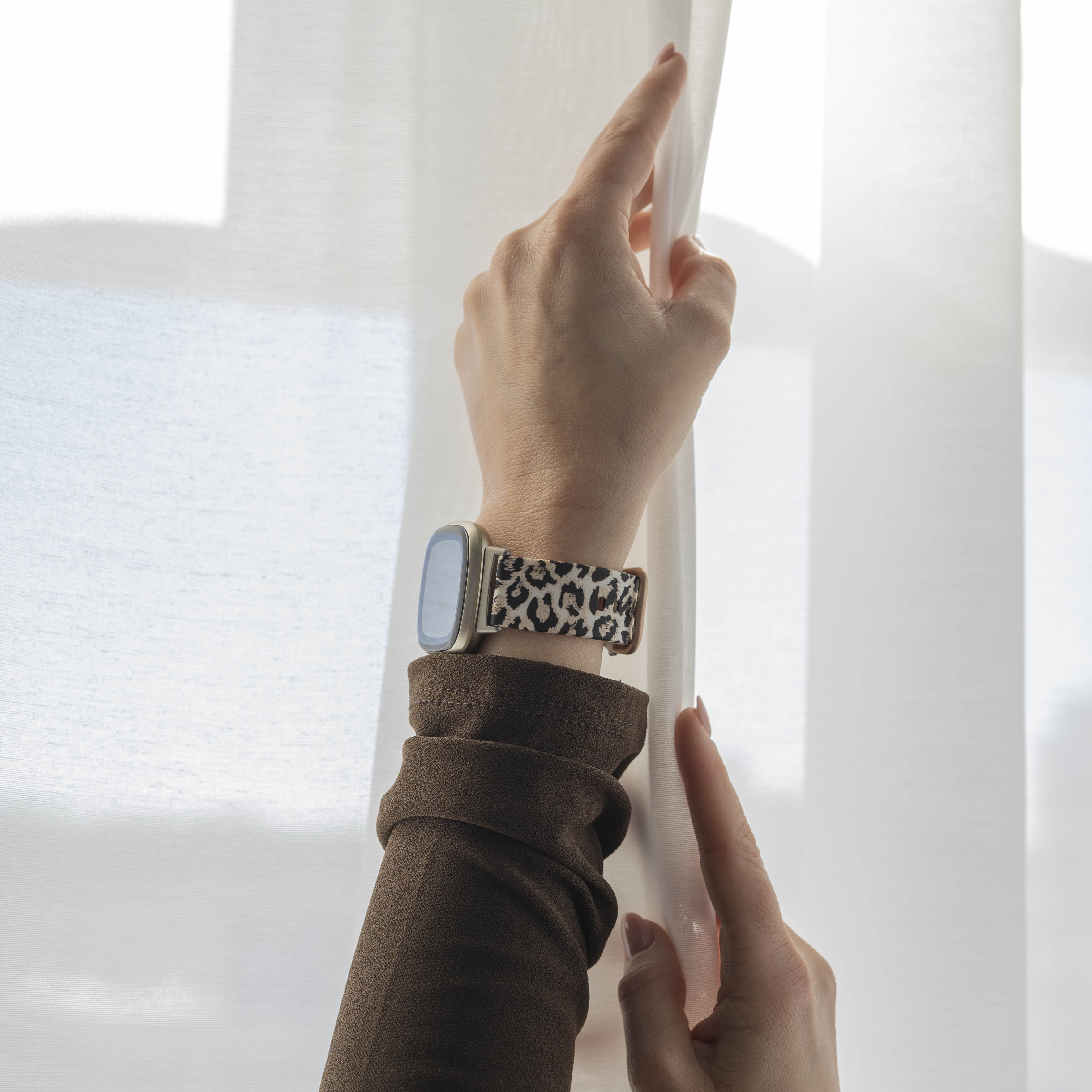 Correa Lucky Leopard Fitbit Versa 3