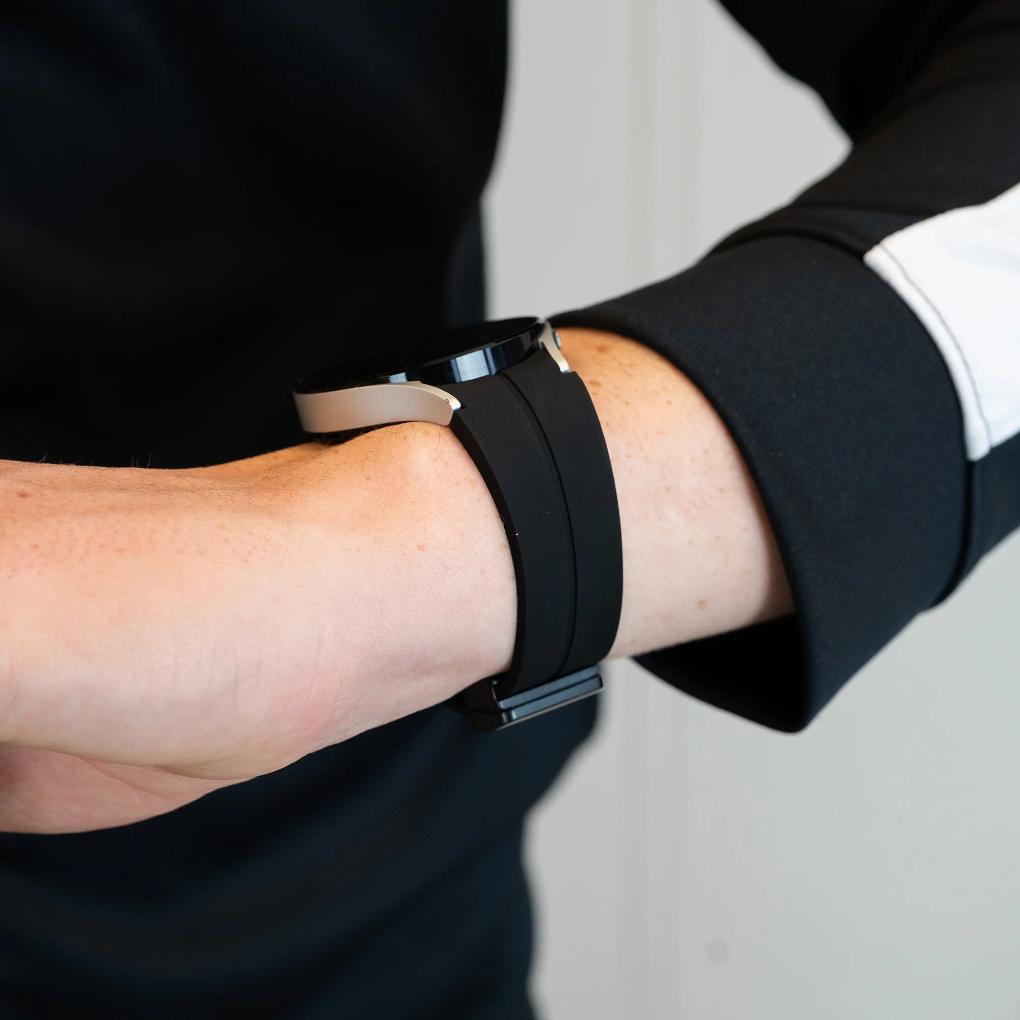 Bandz Correa silicona con D-Buckle Samsung Galaxy Watch 5 - 44mm (negro)