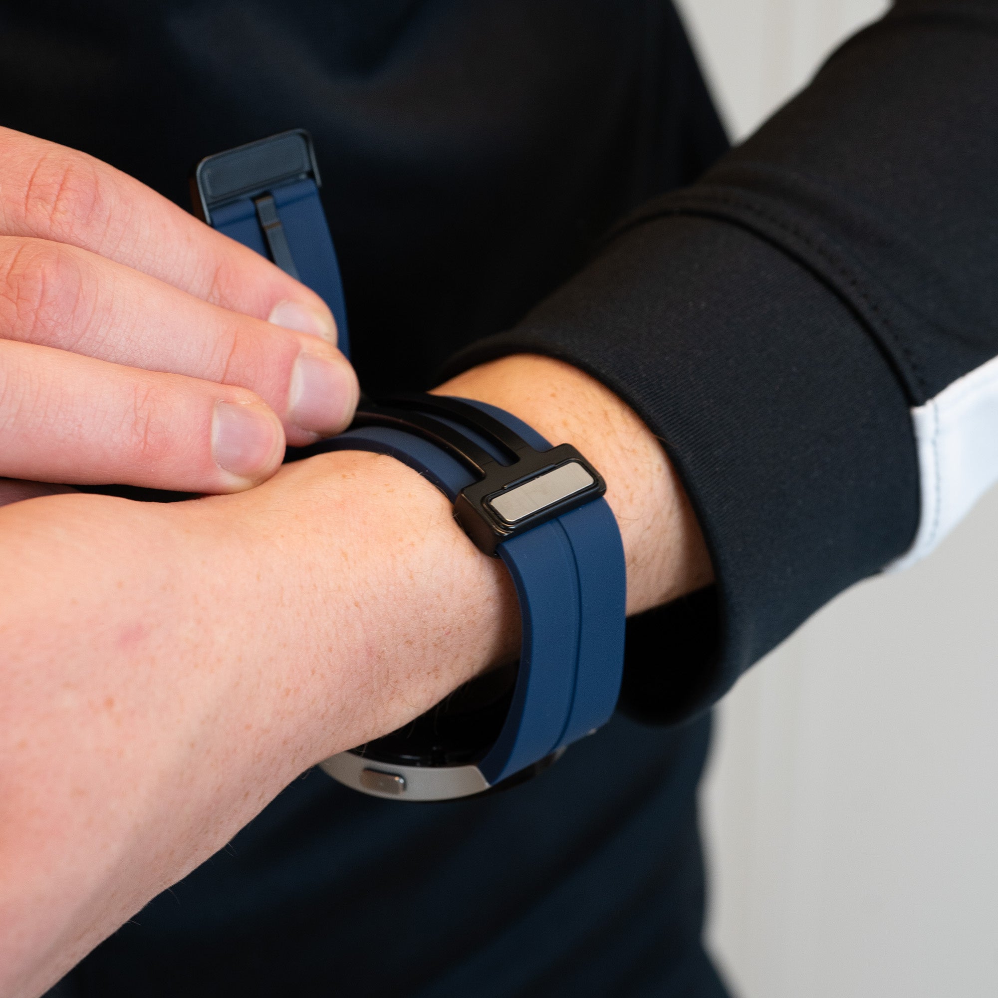 Bandz Correa silicona con D-Buckle Samsung Galaxy Watch 5 Pro (azul oscuro)