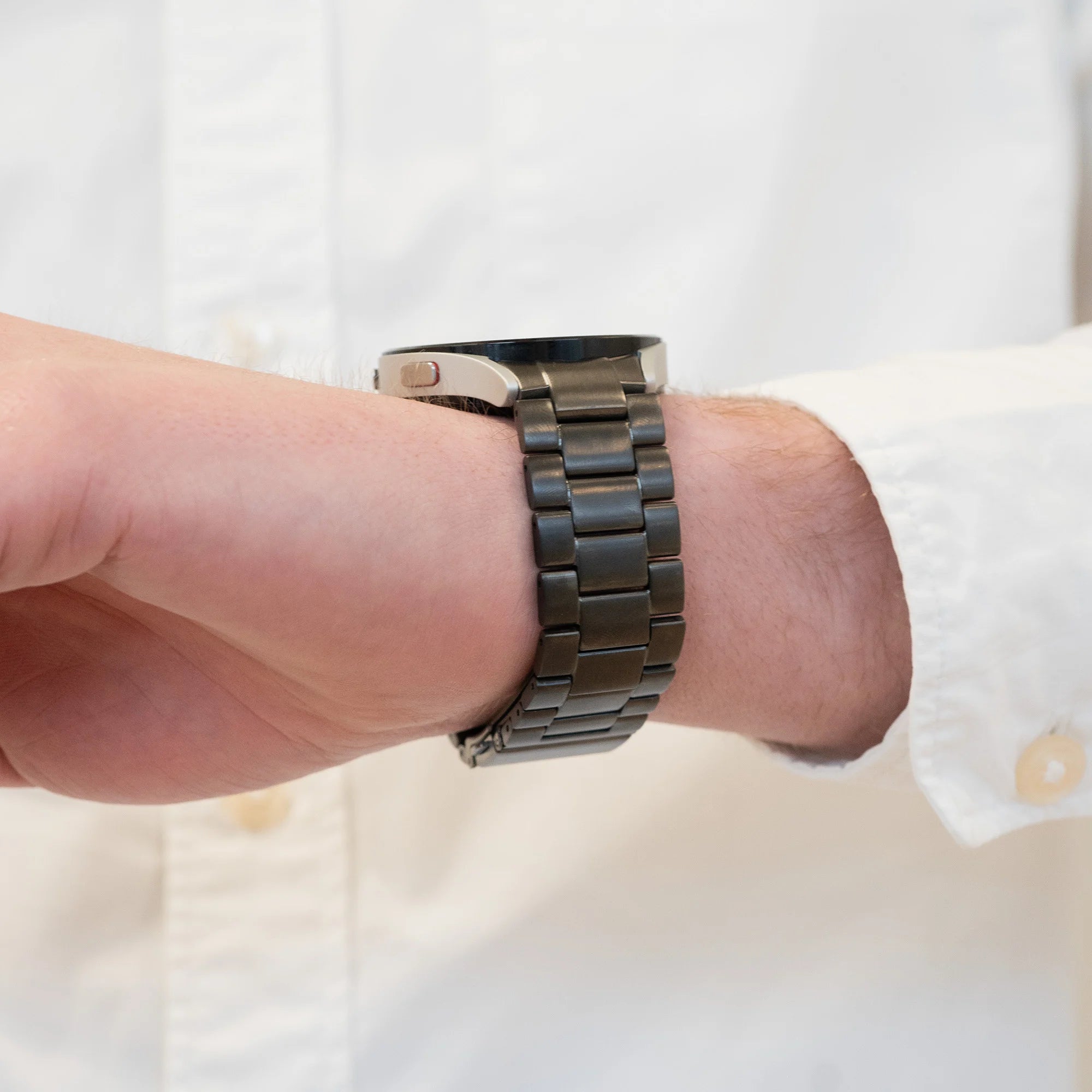 Bandz Correa sólido titanio Samsung Galaxy Watch 6 Classic 43mm (grafito)