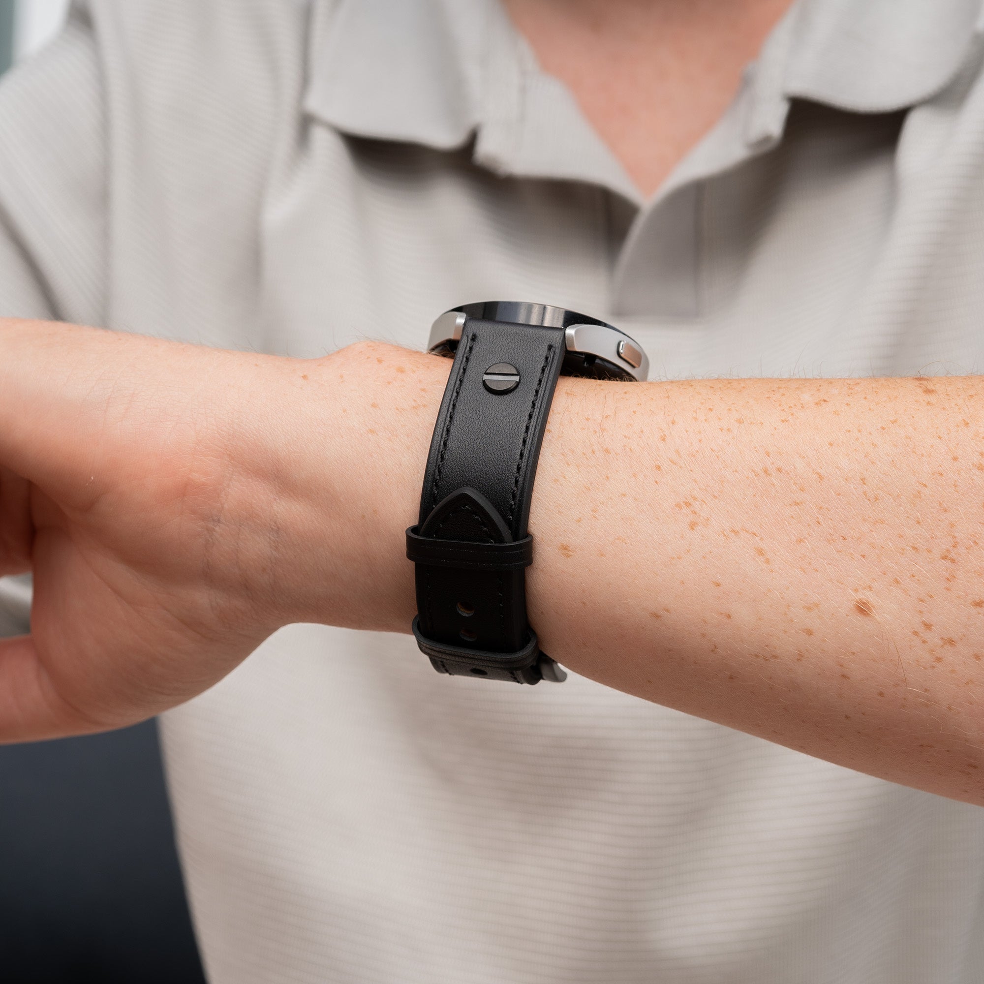 Correa cuero atornillada Amazfit Active 2 (negra)