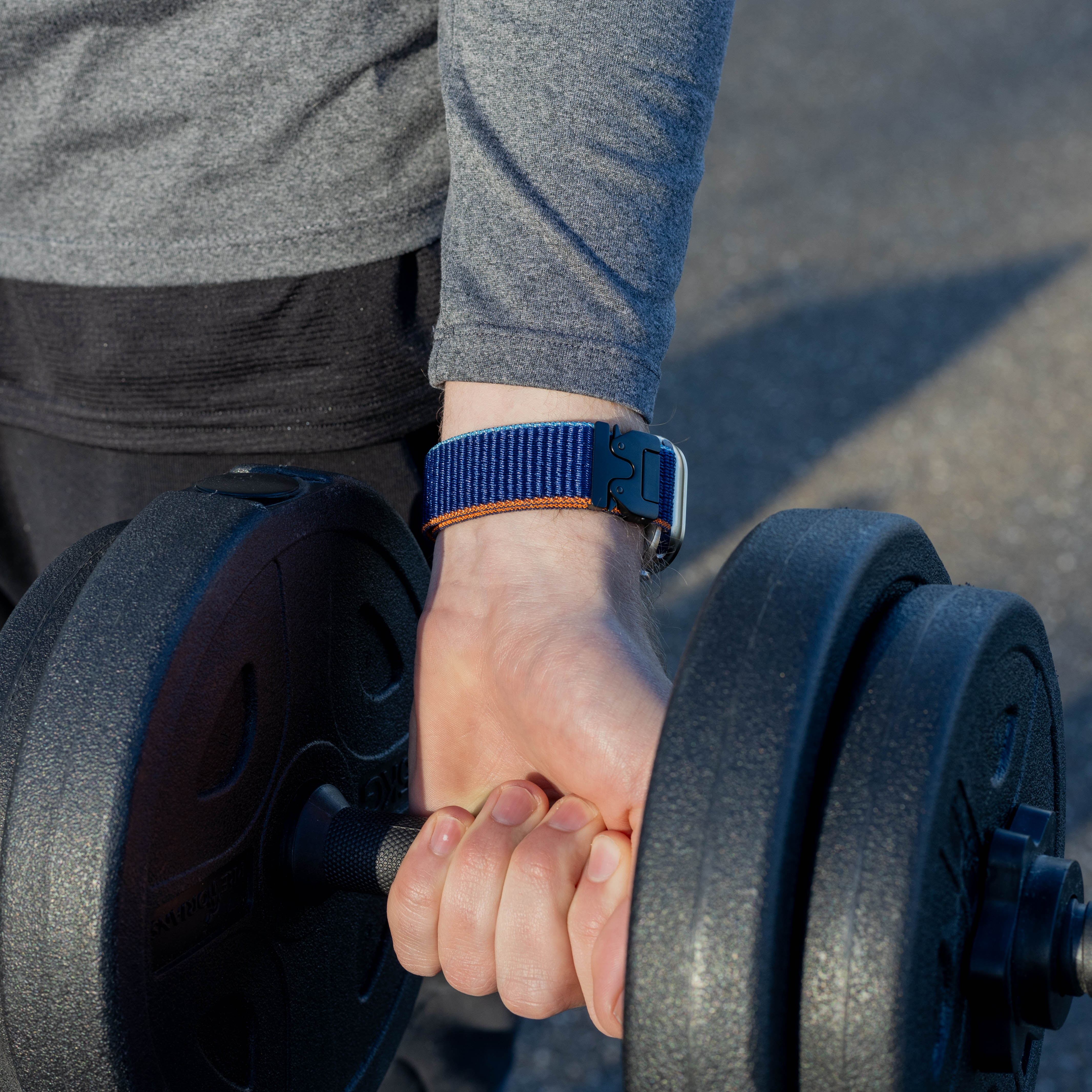 Bandz Correa nylon 'clásico' con P-buckle Apple Watch (azul oscuro)