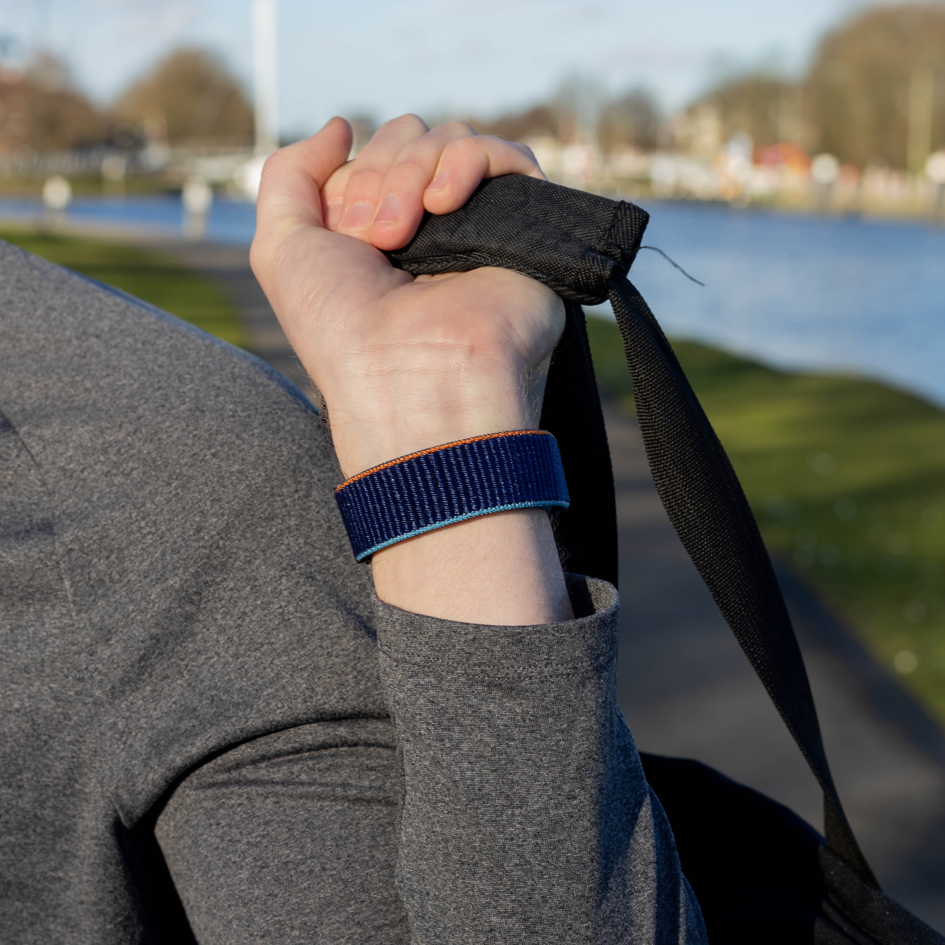 Bandz Correa nylon 'clásico' con P-buckle Apple Watch (azul oscuro)