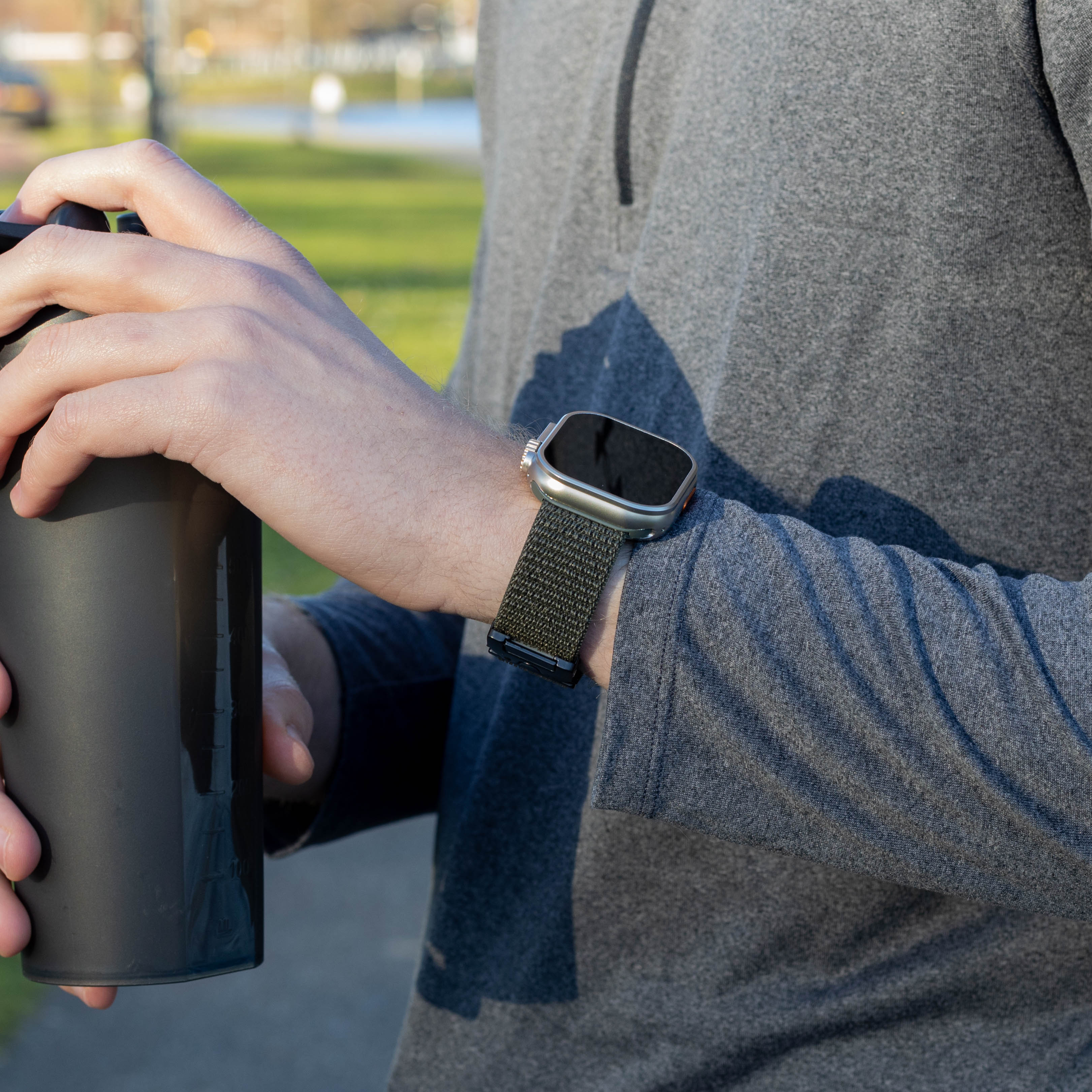 Bandz Correa nylon 'clásico' con P-buckle Apple Watch (verde militair)