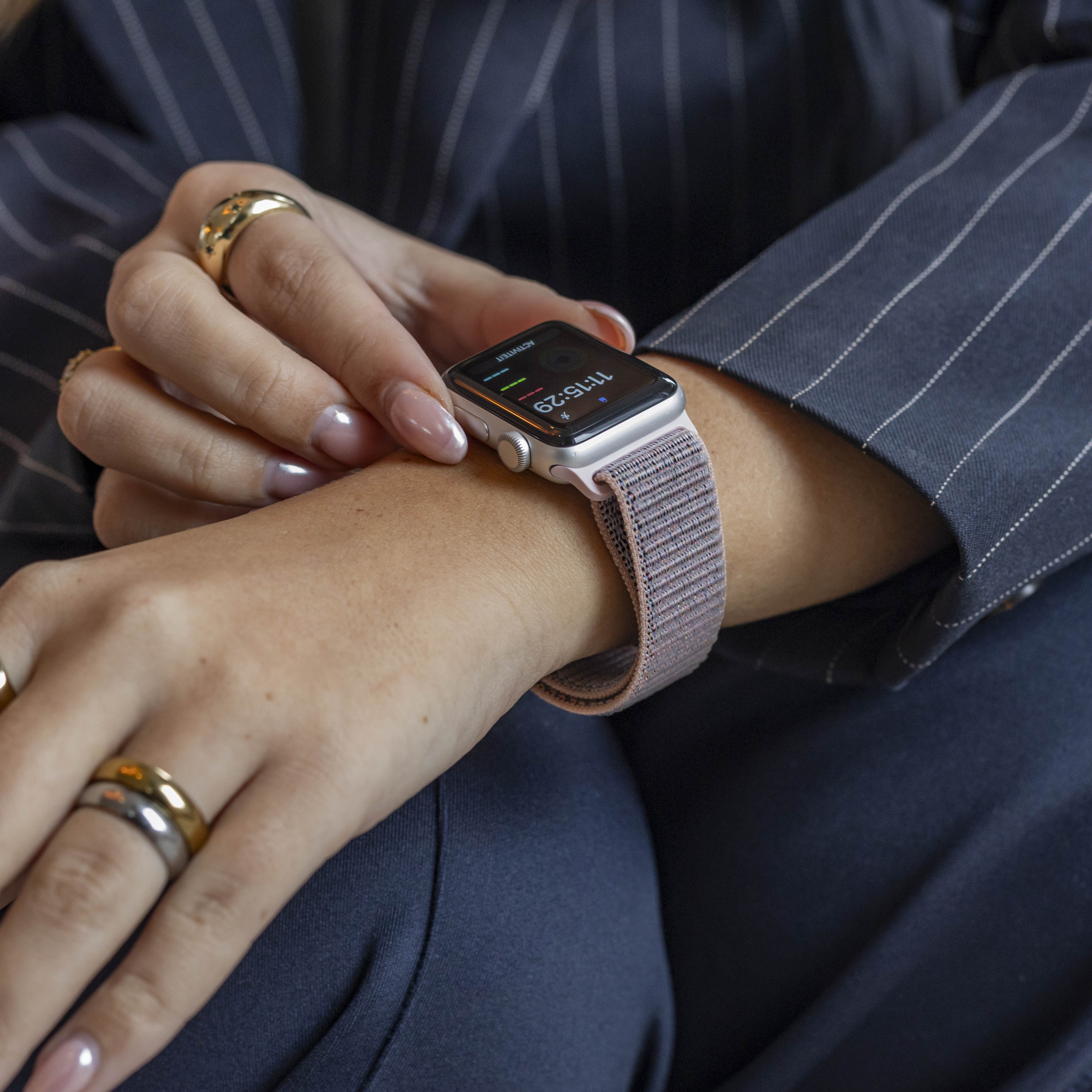 Bandz Correa nylon 'clásico' con P-buckle Apple Watch (rosa arena)