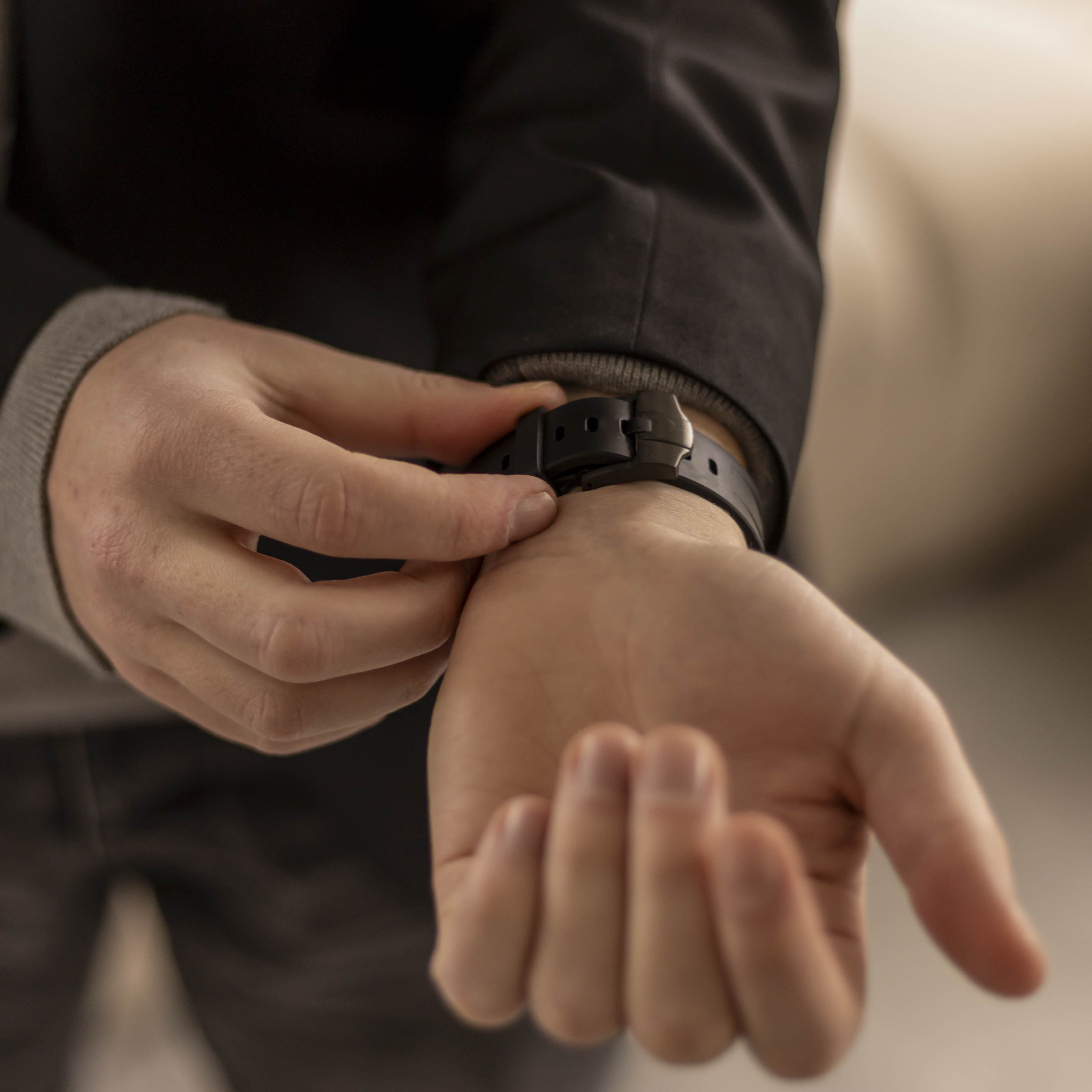 Bandz Correa silicona 'Luxe Liquid' Samsung Galaxy Watch Ultra (negra con negra)