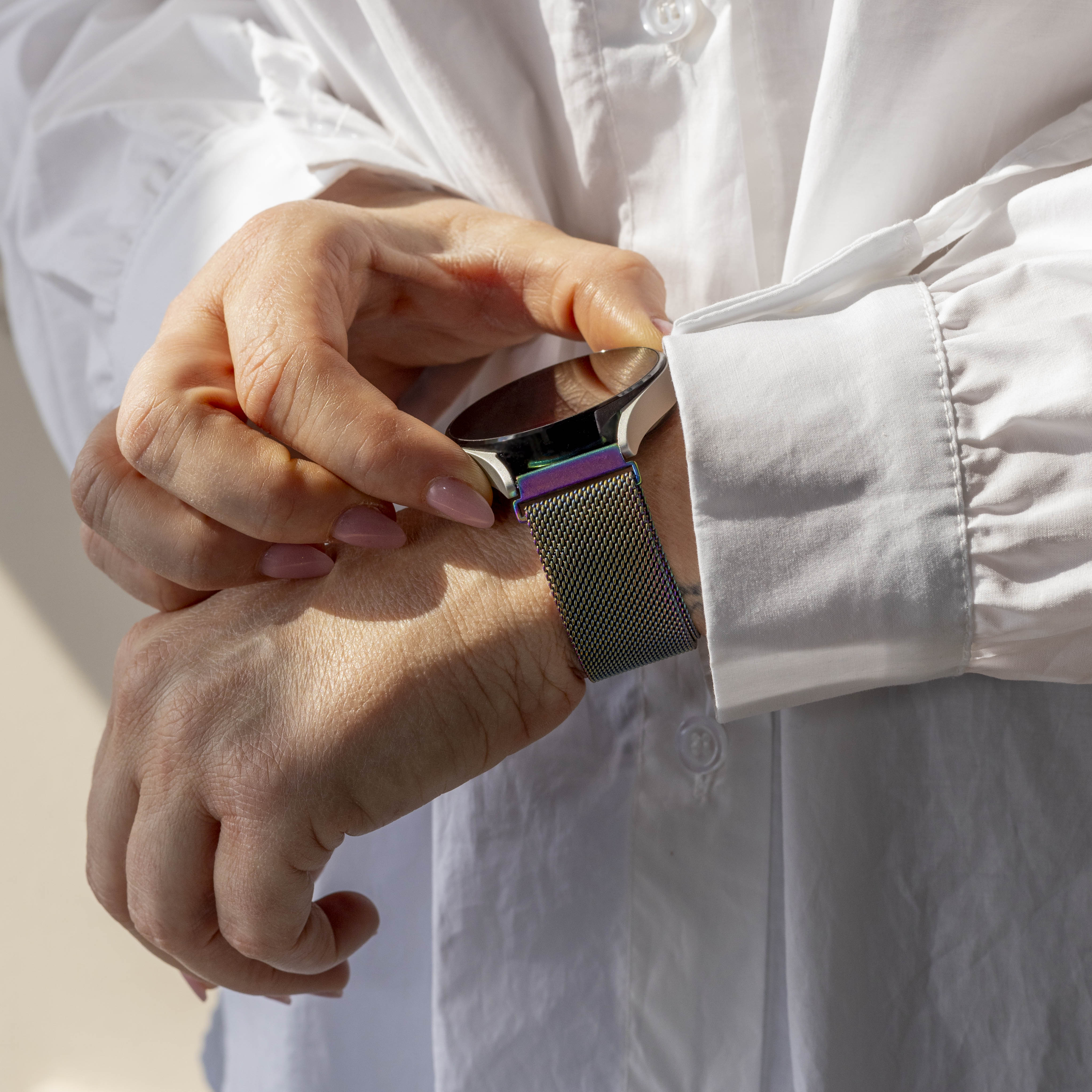 Samsung Galaxy Watch Active Milanese Strap (Pearlescent)