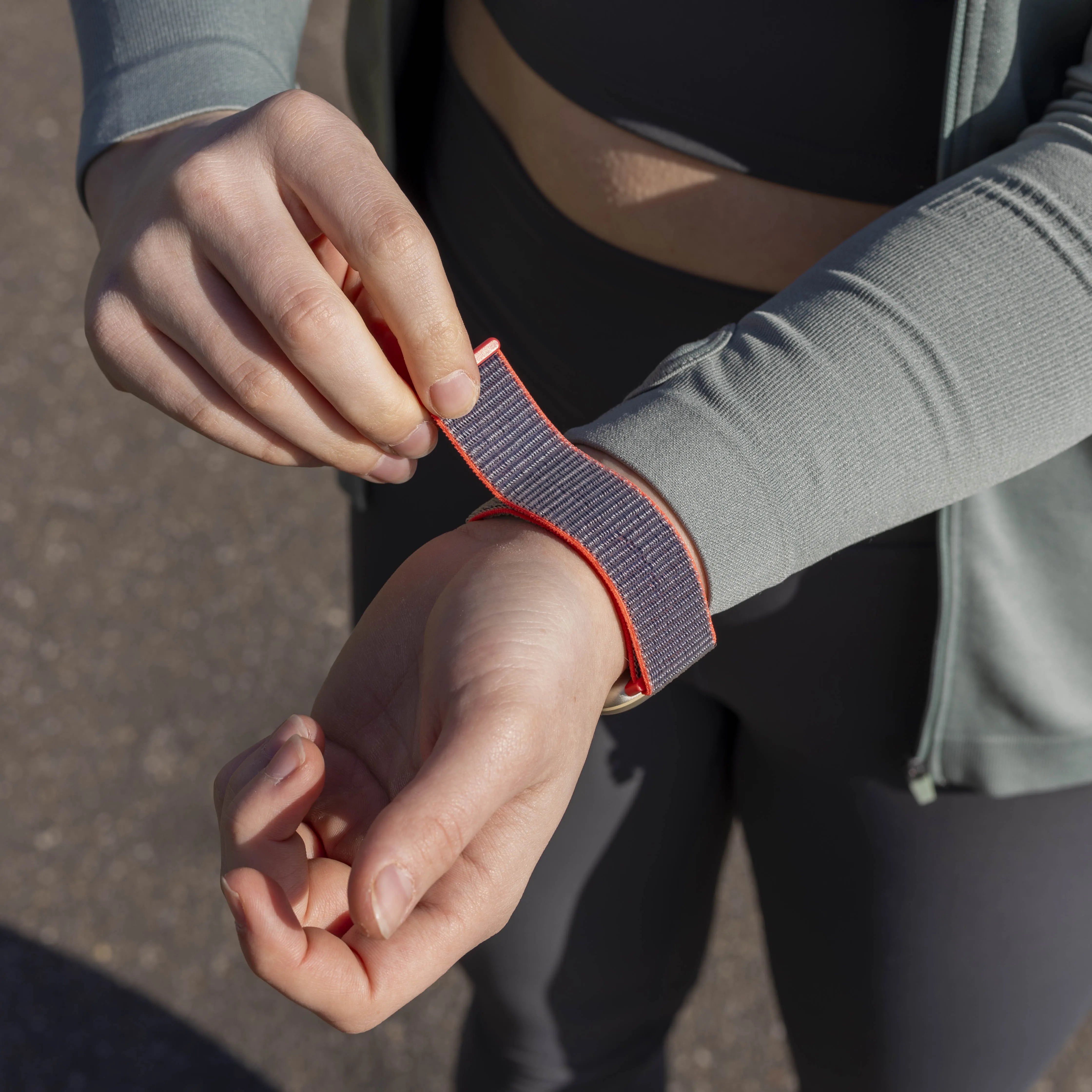 Correa nylon Fitbit Sense (gris rojo)