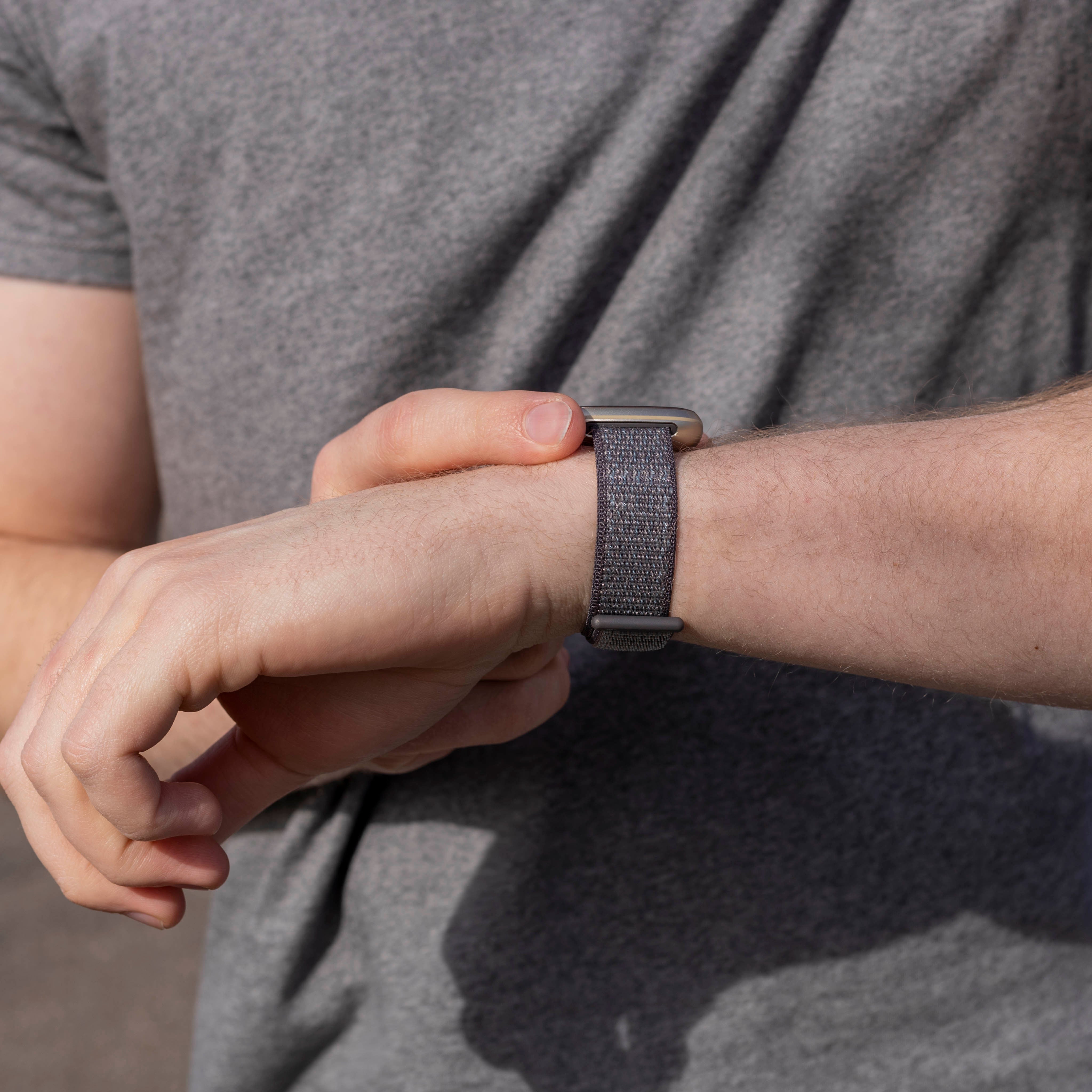 Correa nylon Fitbit Versa 3 (gris- verde)