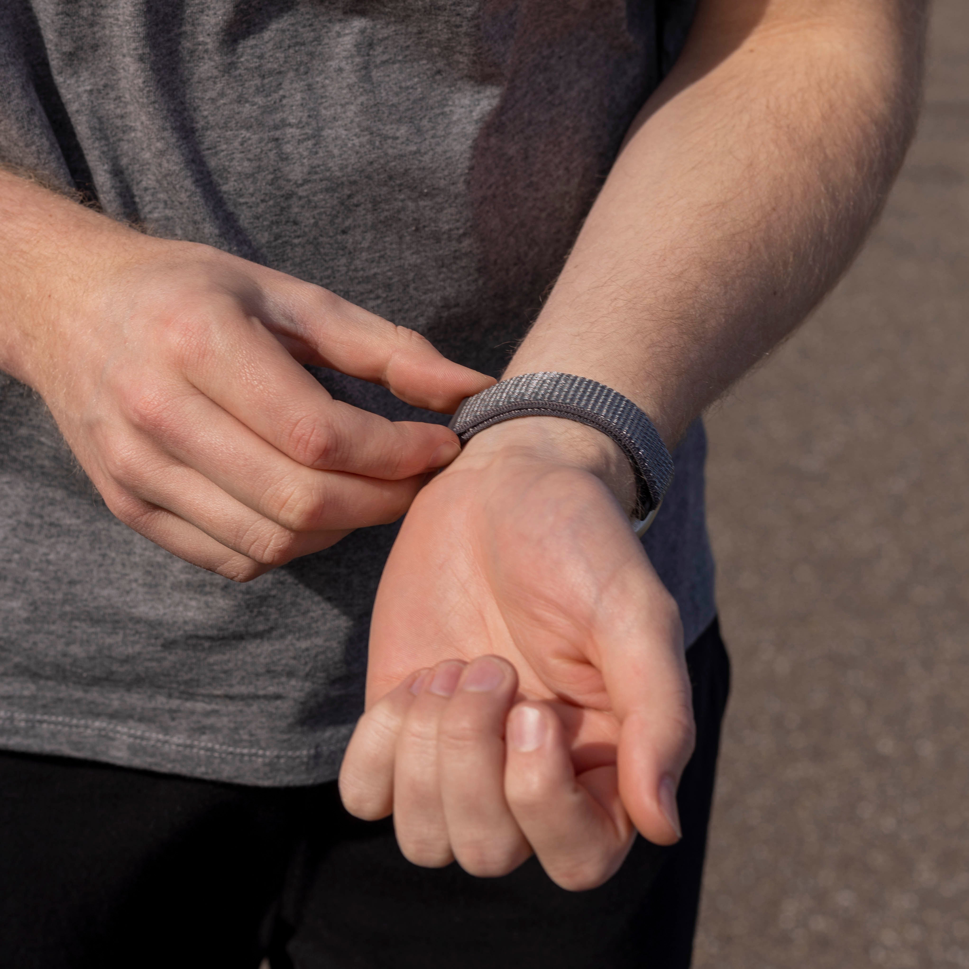 Correa nylon Fitbit Versa 3 (gris- verde)