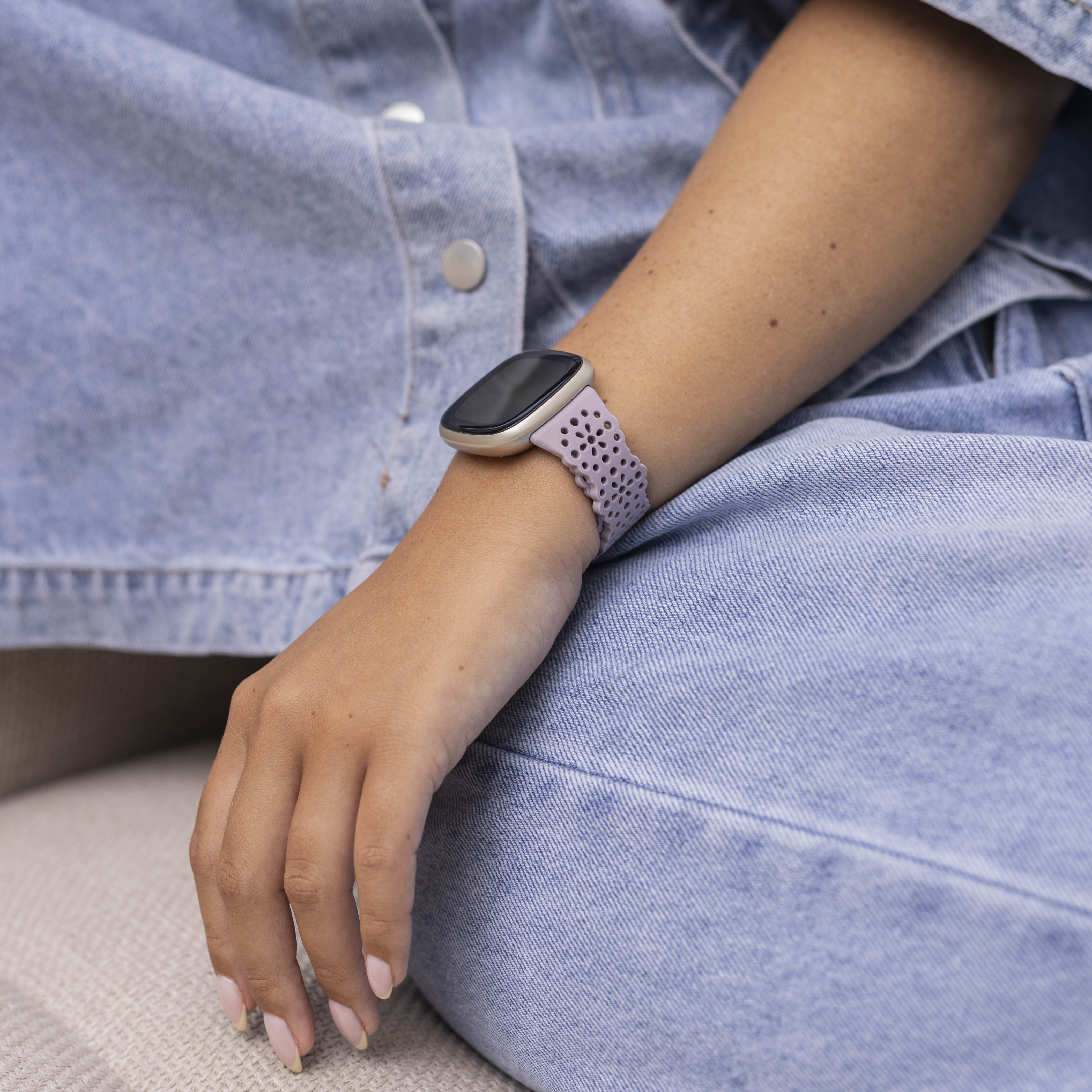 Correa silicona con estampado Fitbit Versa 3 (lila)