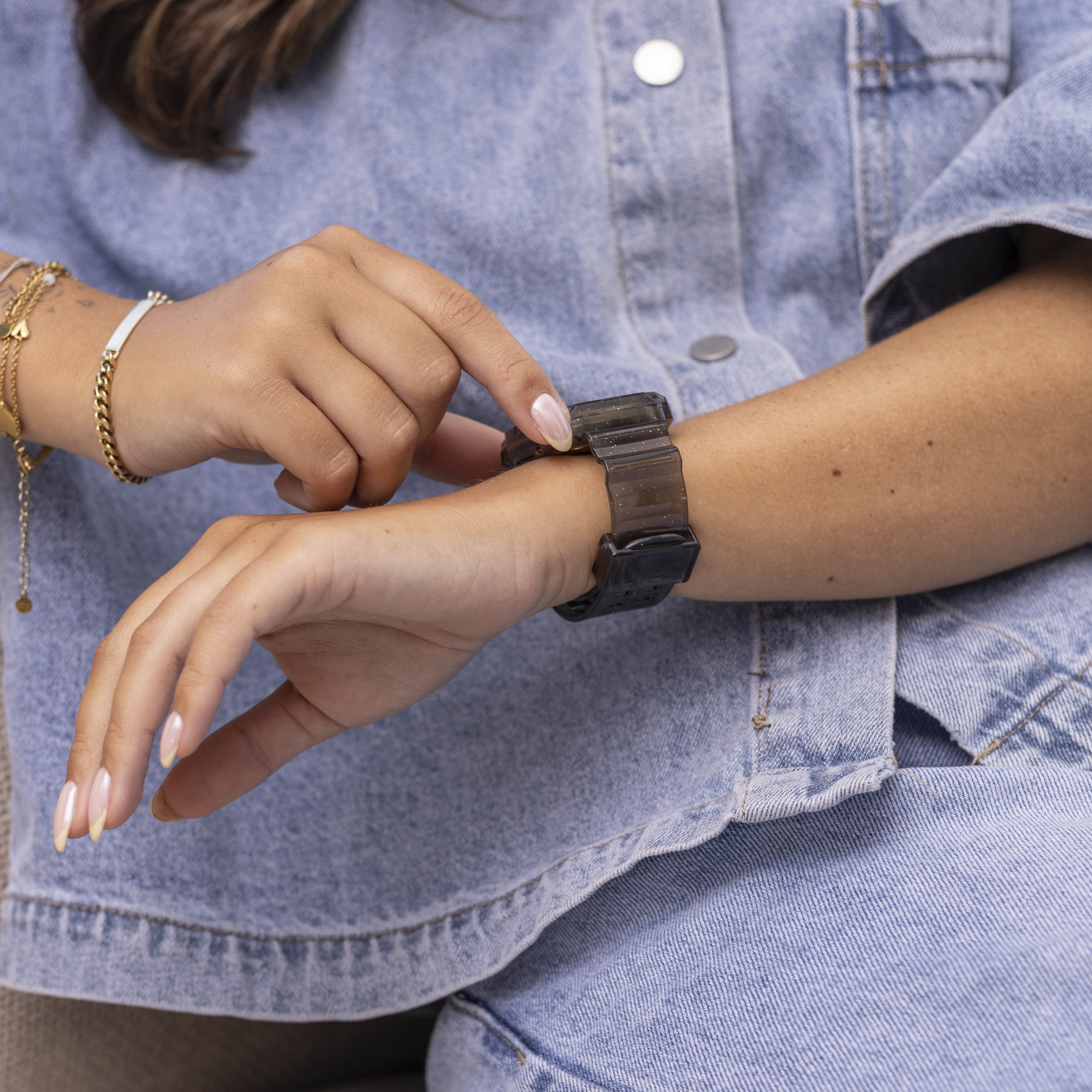 Correa TPU con marco de cristal Fitbit Sense (transparente-negro)