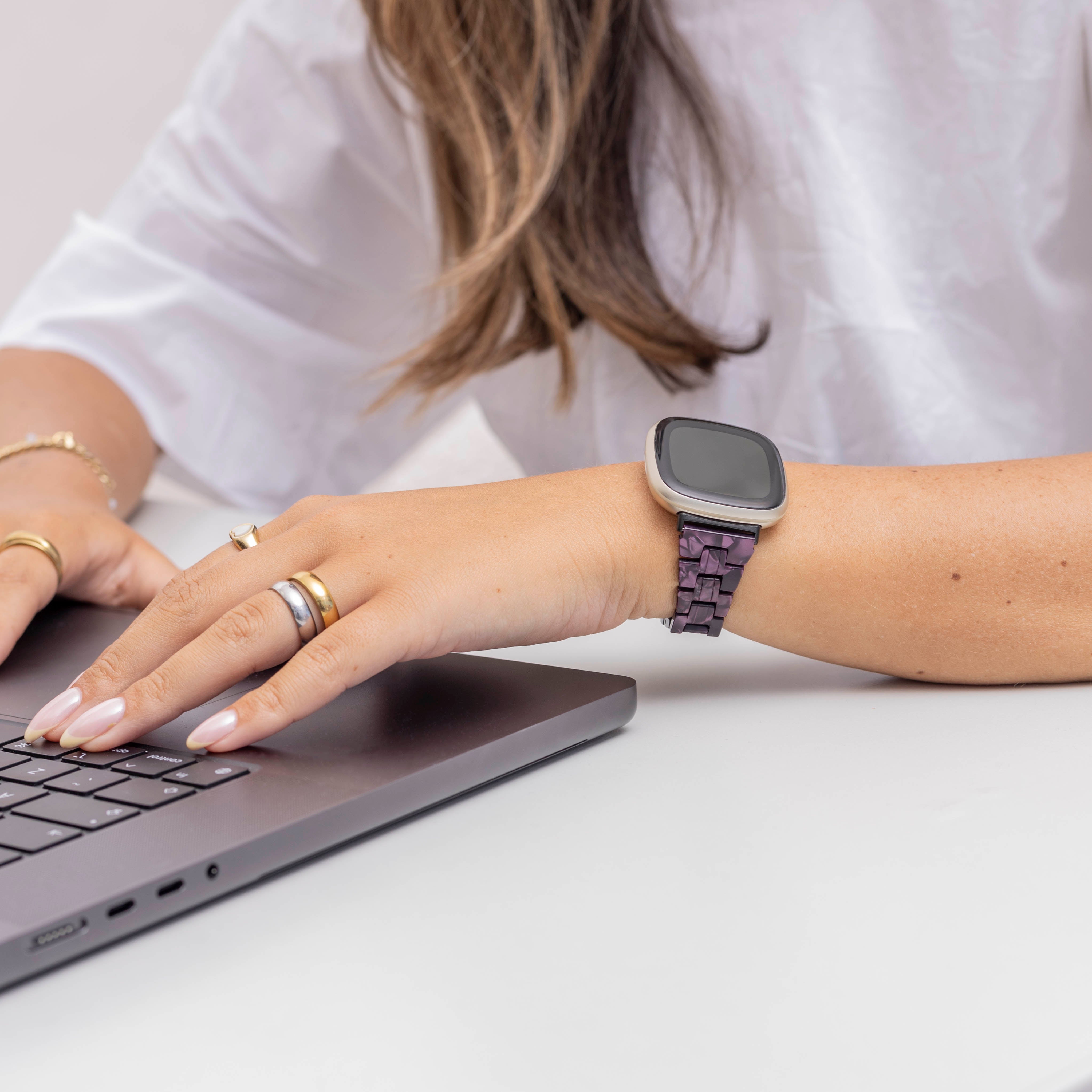 Correa de resina Fitbit Versa 3 (negro/morado)