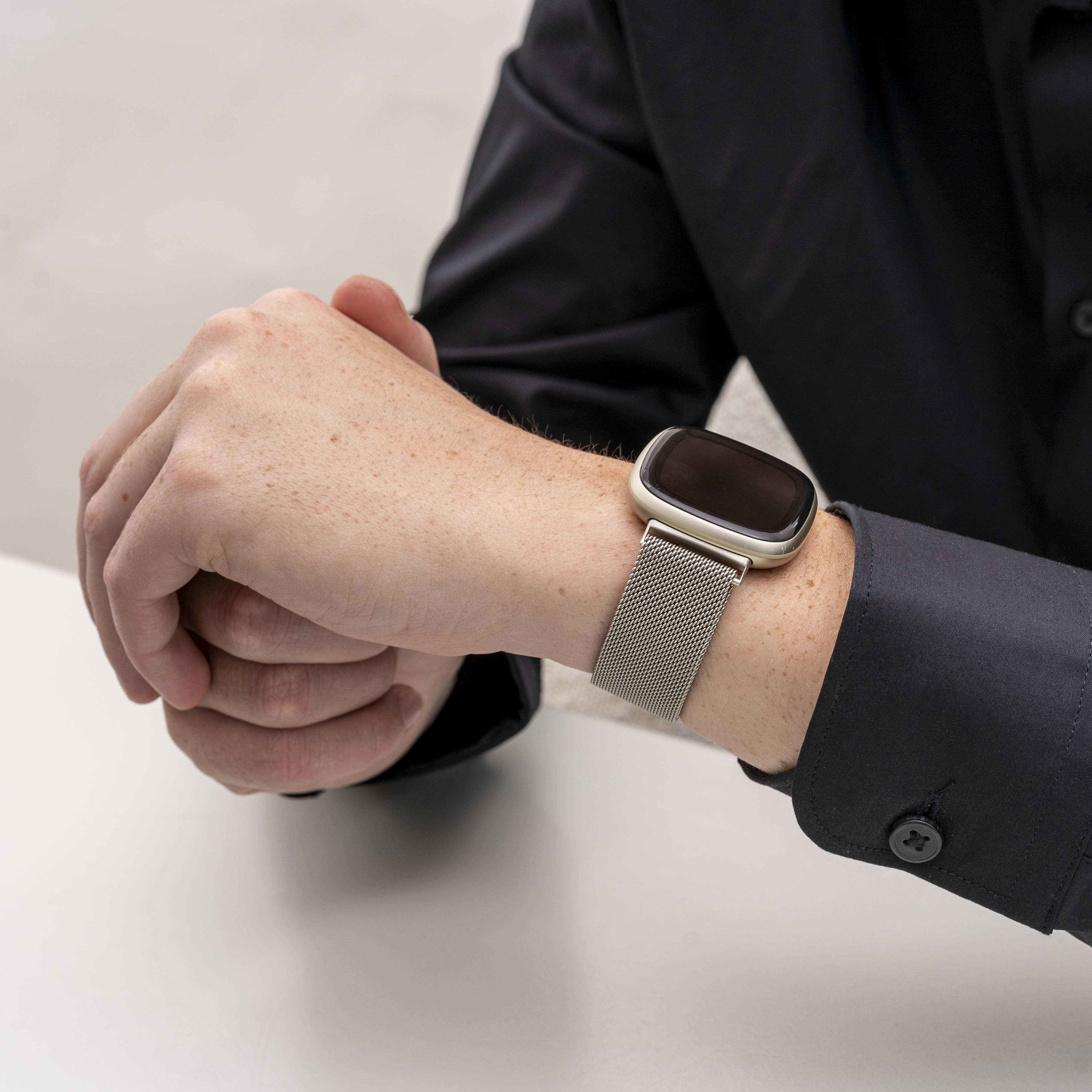 Correa milanesa Fitbit Versa 3 (blanco estrella)