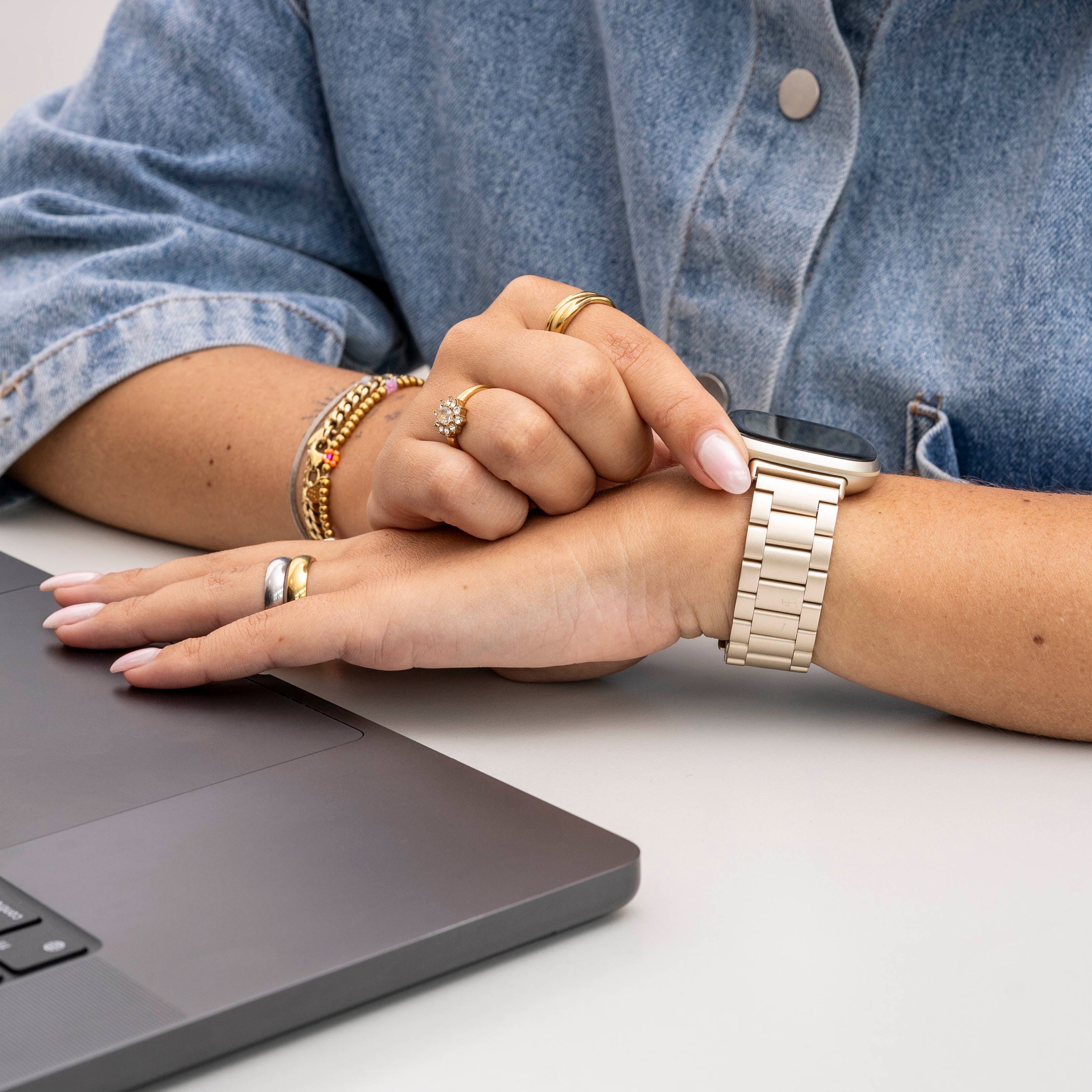 Fitbit Versa 3 Steel Strap (Champagne Gold)