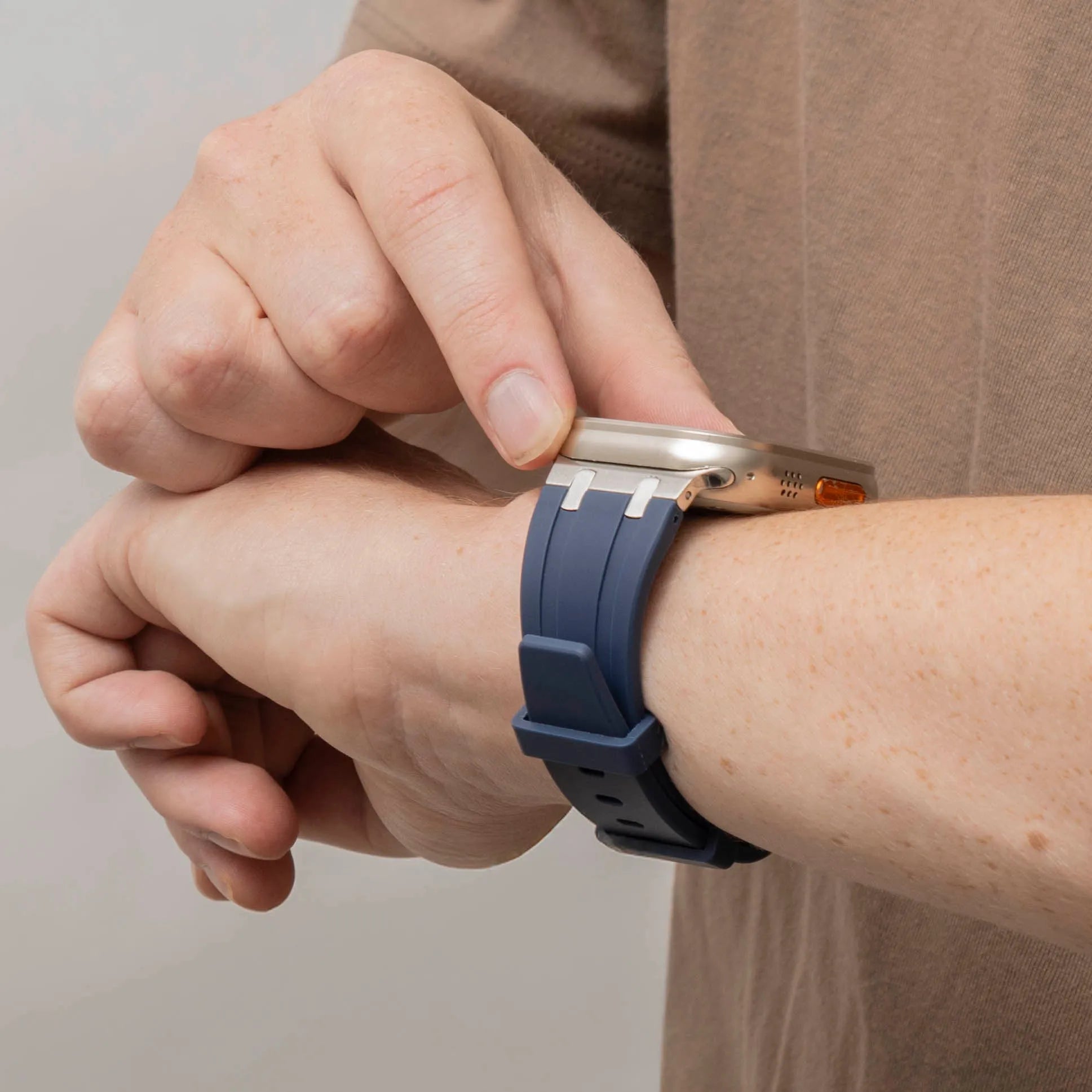 Correa silicona liquida de lujo Apple Watch (Azul con plata)