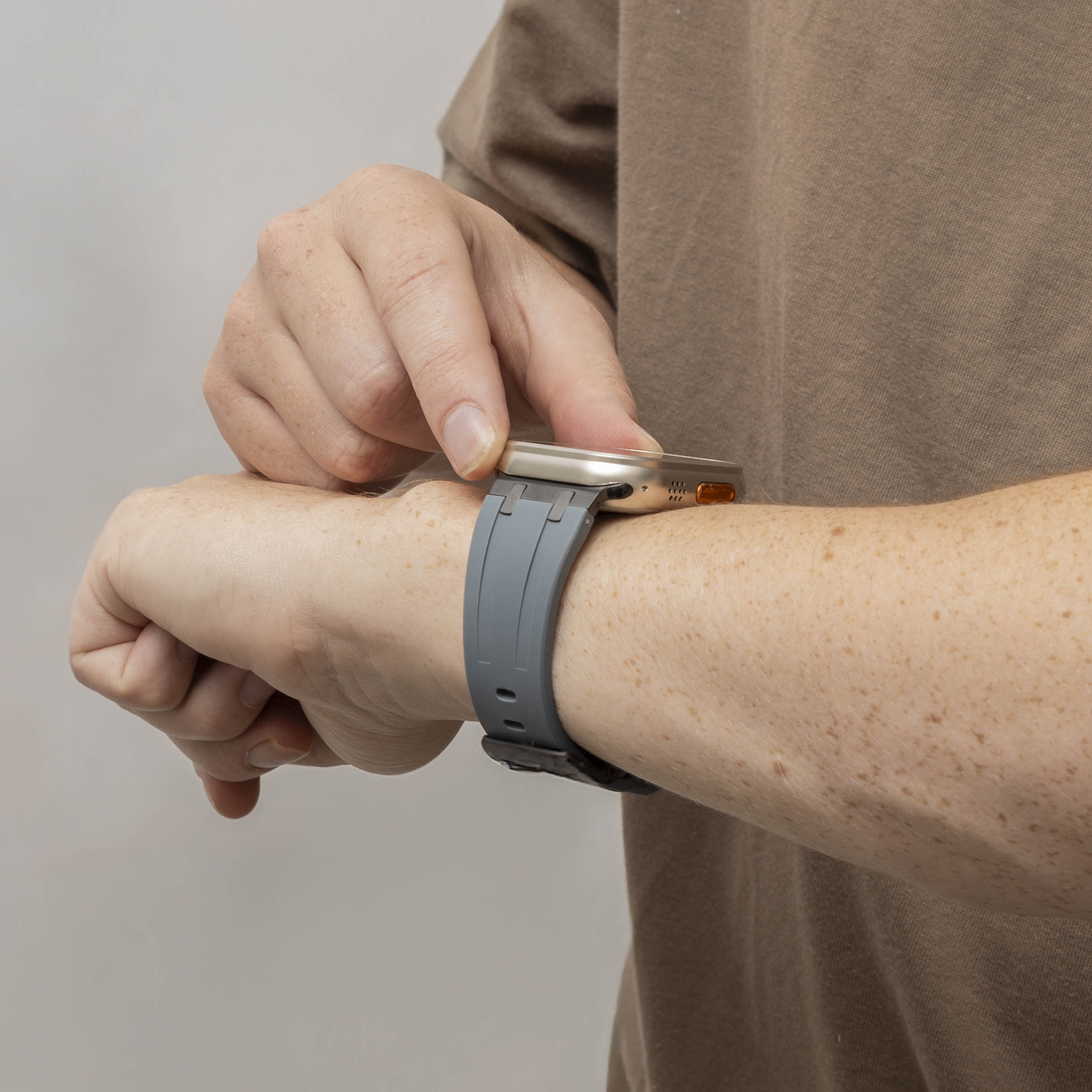 Bandz Apple Watch Silicone Strap 'Luxe Liquid' (Gray With Black)