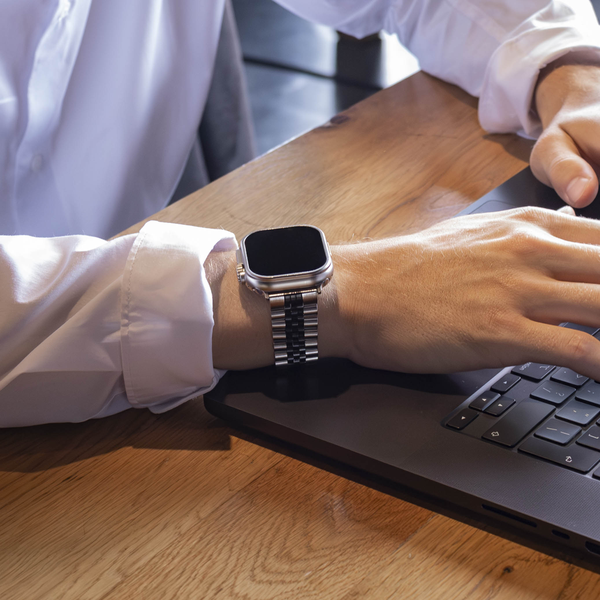 Correa acero Jubilee Apple Watch (plateado/negro)