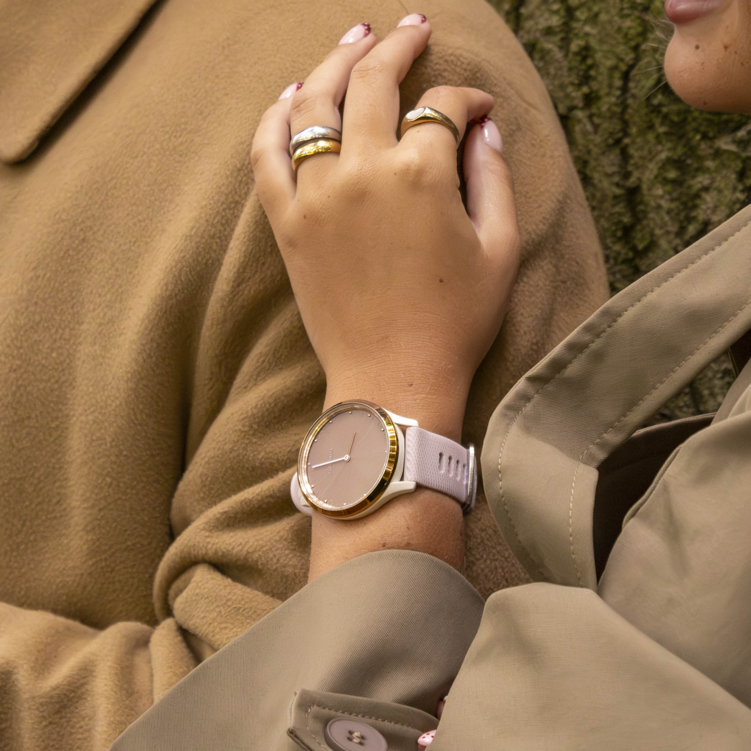 Garmin Vivomove Style Silicone Strap (Pink)