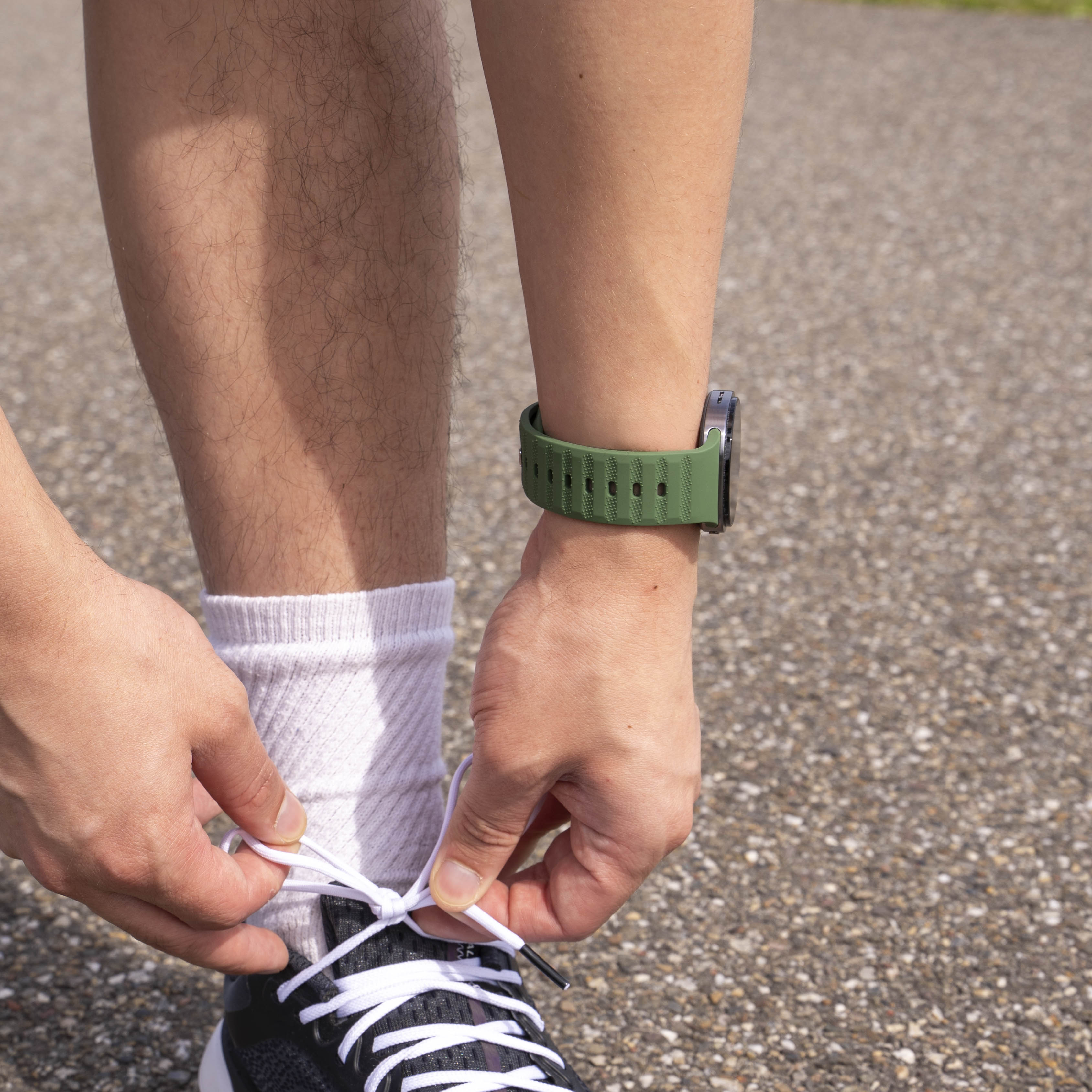 Correa silicona outdoor Samsung Galaxy Watch 8 - 44mm (verde militar)