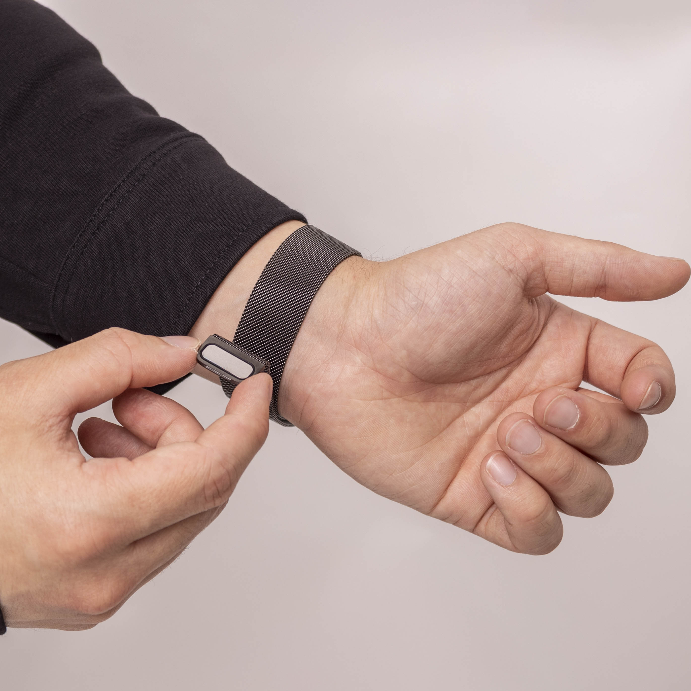 Correa milanesa Samsung Galaxy Watch 8 - 44mm (gris espacial)