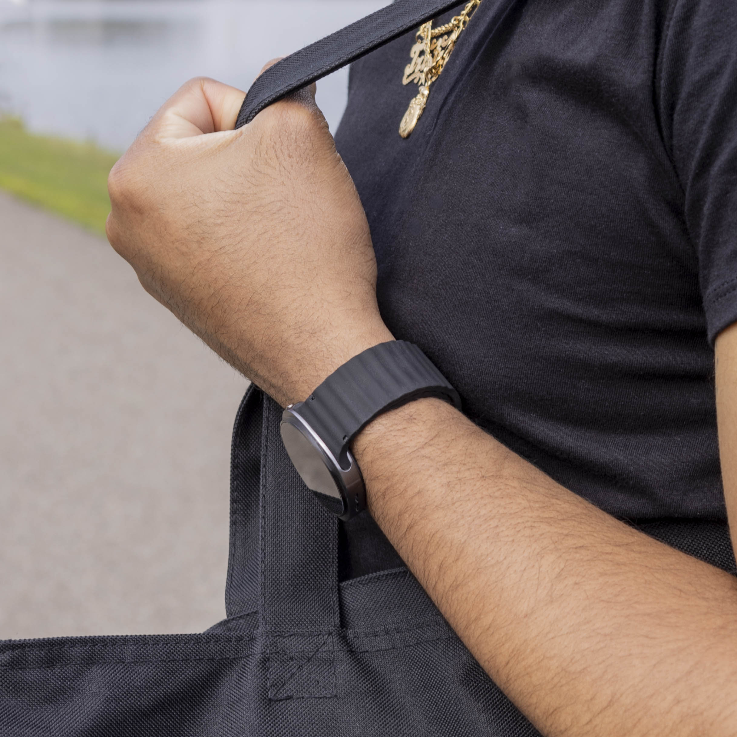 Samsung Galaxy Watch 8 - 40mm Wave Silicone Strap (Black)