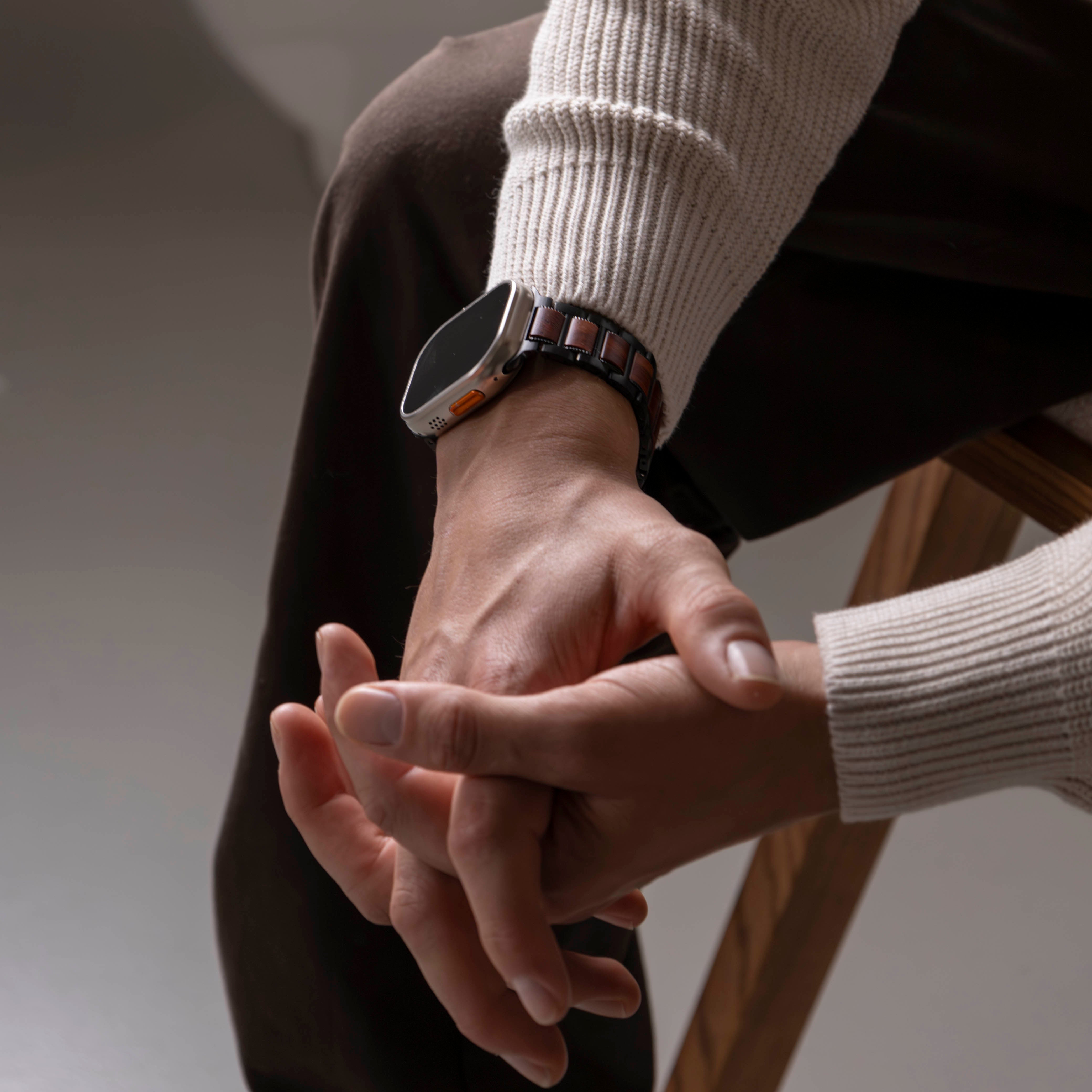 Correa acero/madera Apple Watch Ultra (negro/marrón)