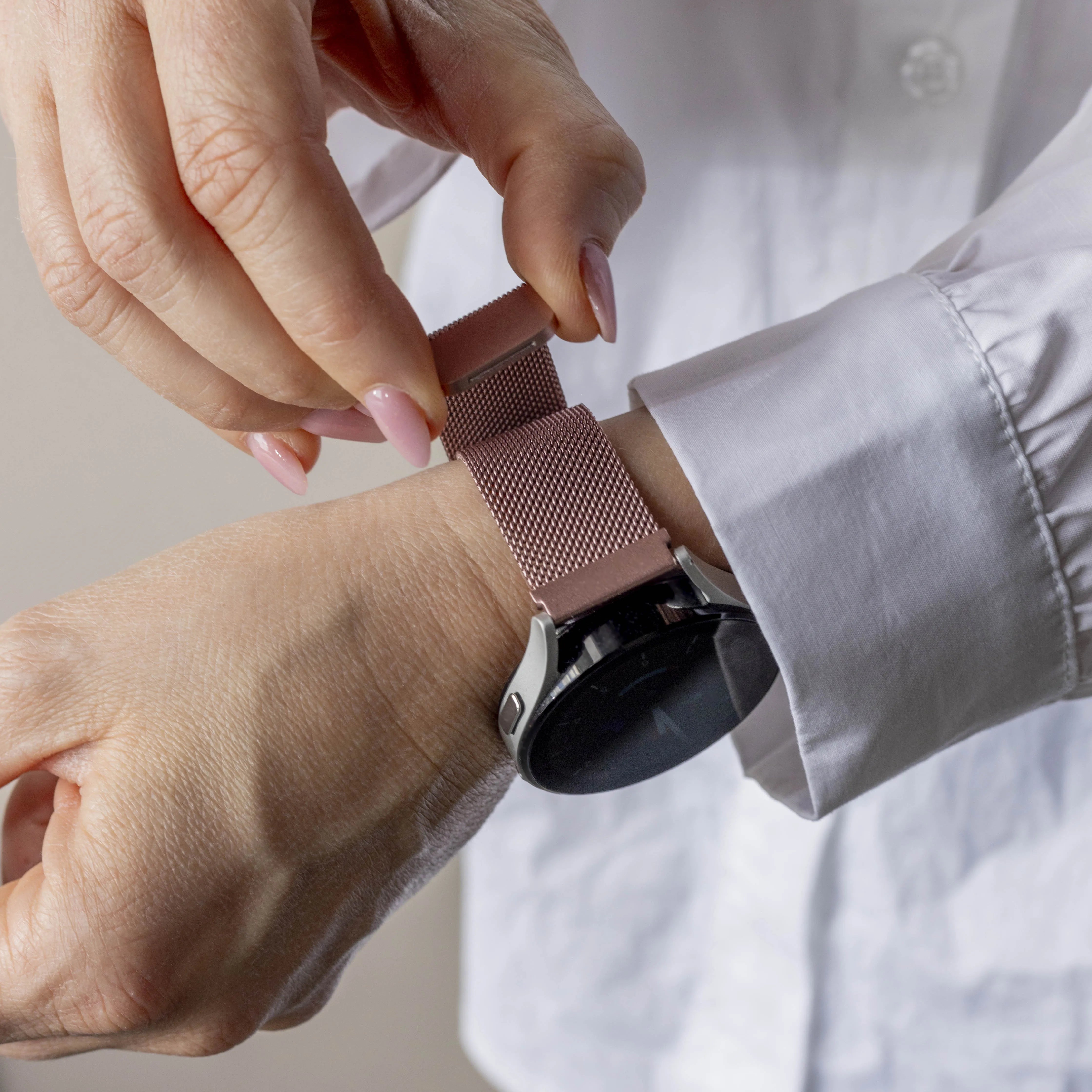 Amazfit GTR Mini Milanese Strap (Pink)