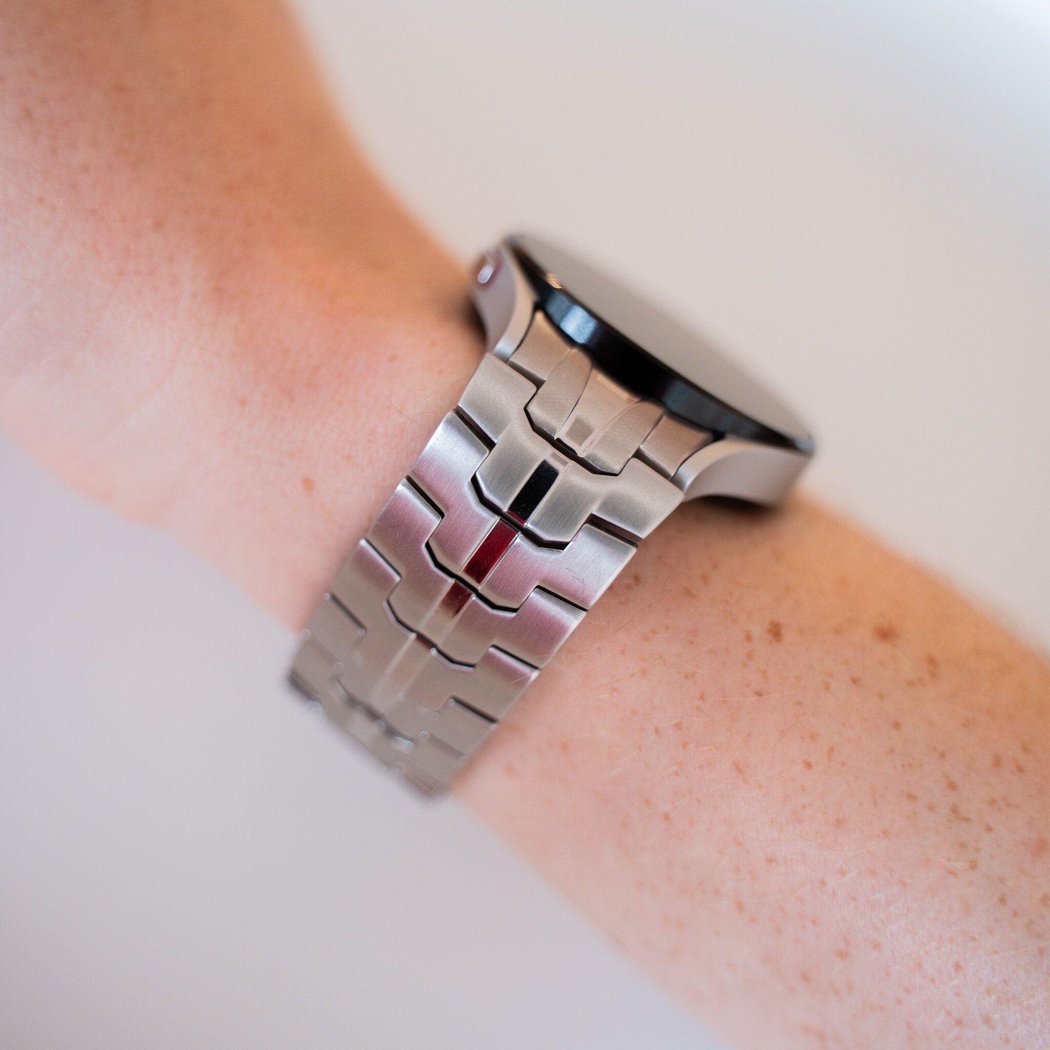 Steel Iron Strap, silver, lifestyle photo