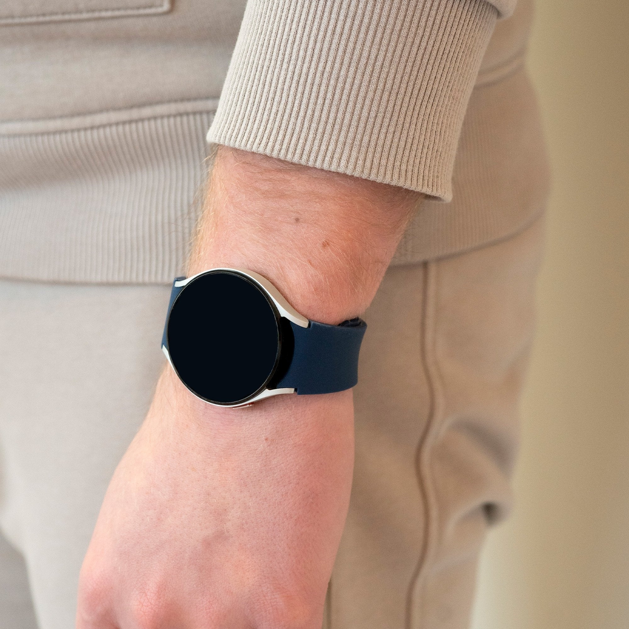 Silicone Strap 'One Push', dark blue, lifestyle photo