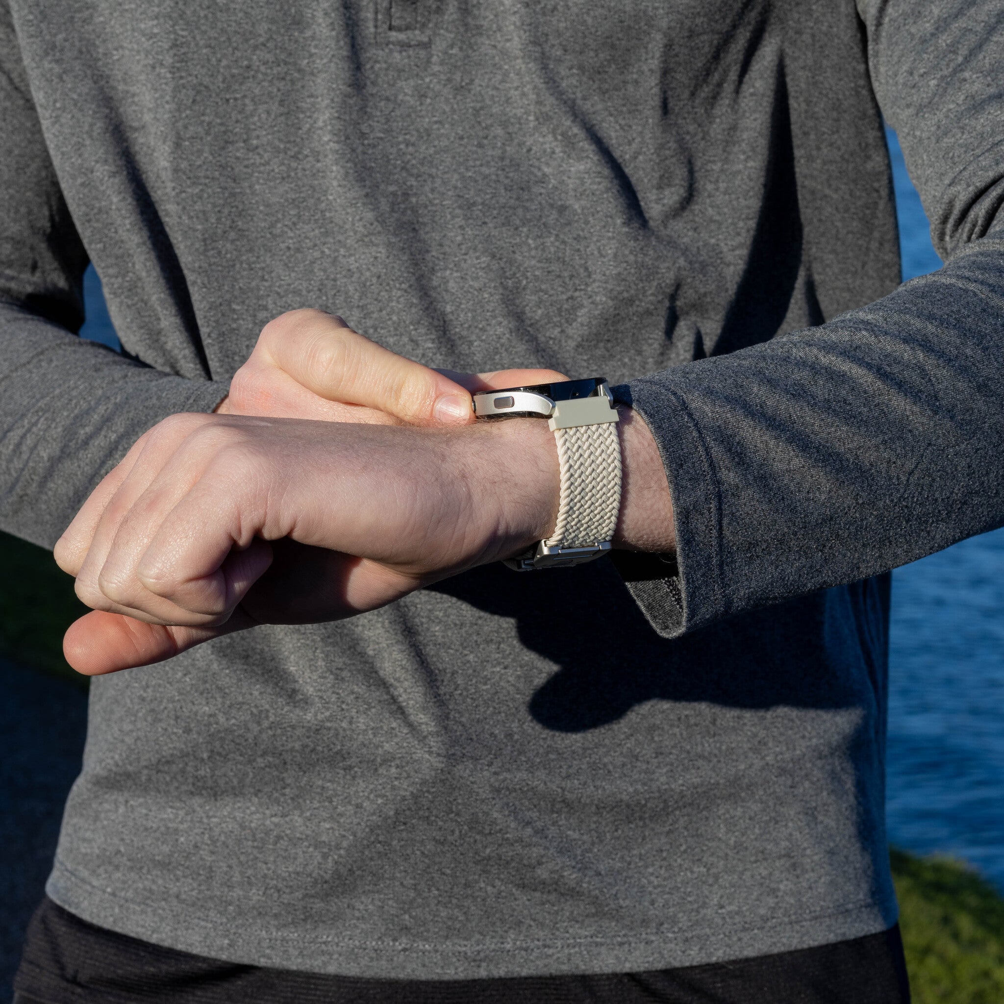 Correa trenzada con hebilla Garmin Vivoactive 6 (blanco estrella)