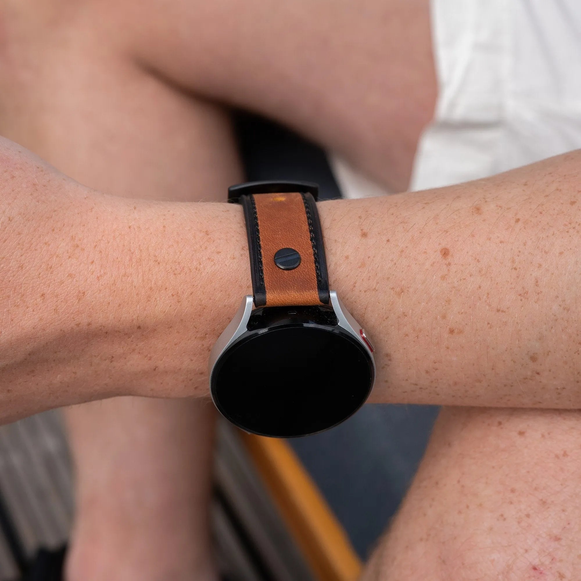 Suunto Race (s) Cuero Correa con tornillo (donkerbruin)