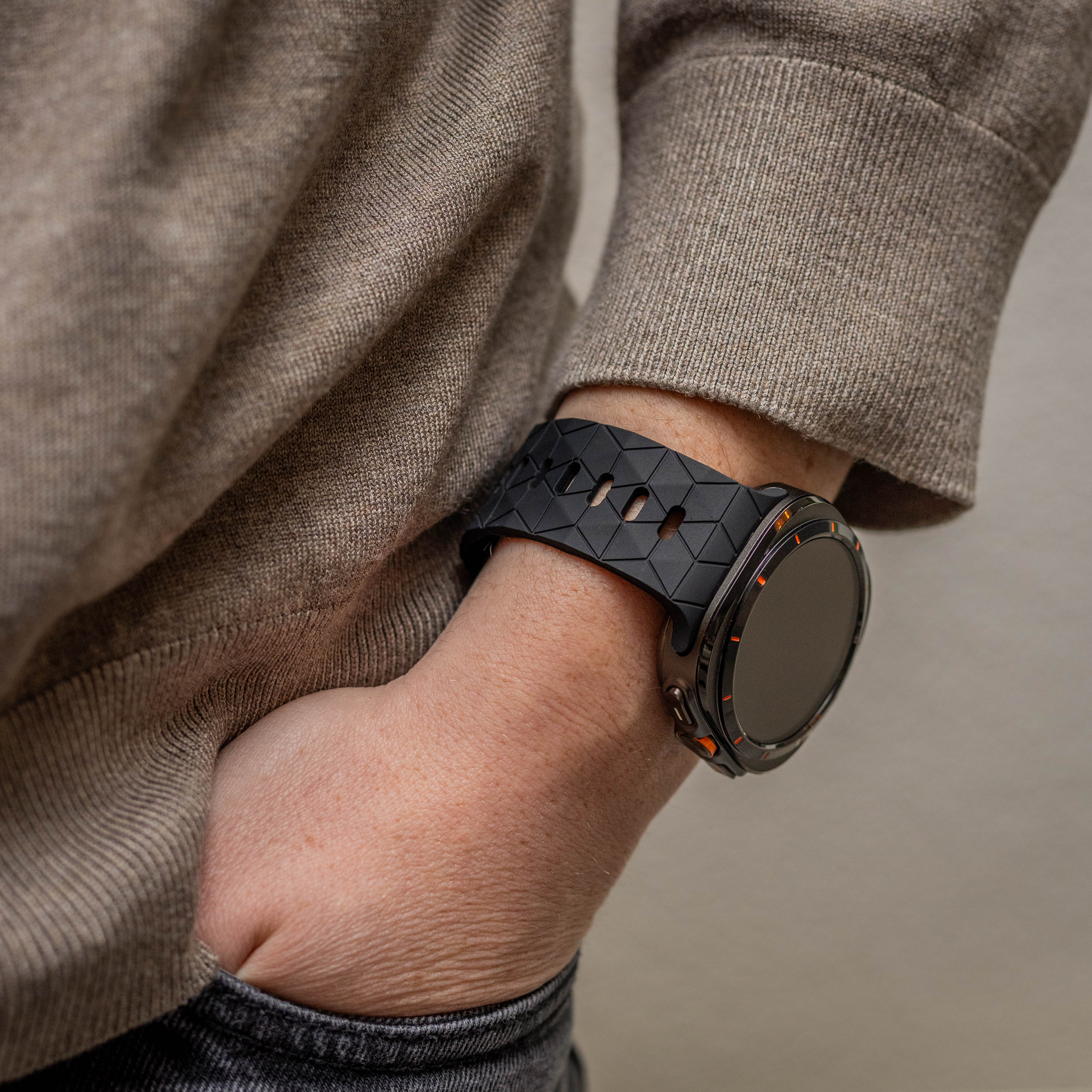 Samsung Galaxy Watch Ultra 2 Silicone Strap Hexagons (Black)