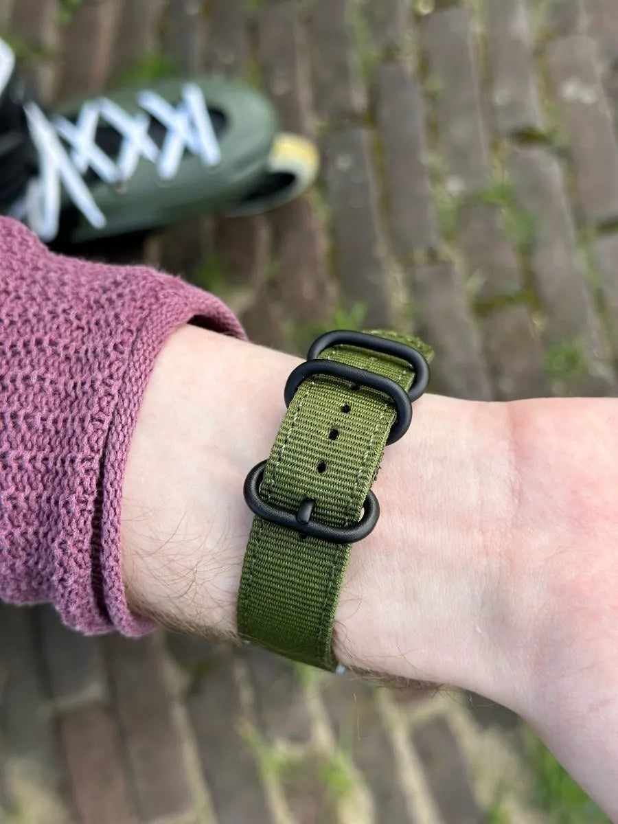 Bracelet nylon con hebilla Fossil Gen 4 Explorist HR (verde)