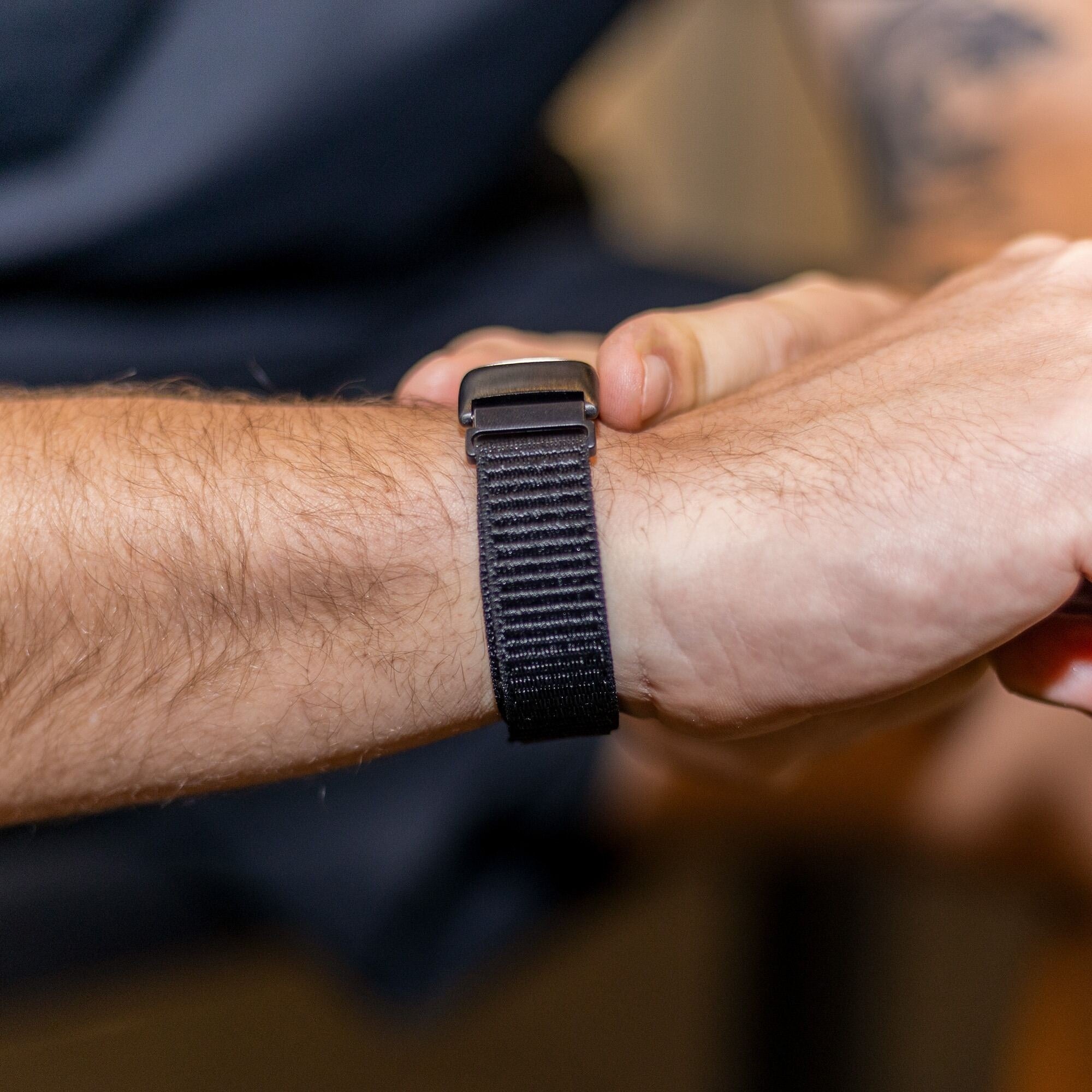 Correa nylon Fitbit Charge 6 (negro)