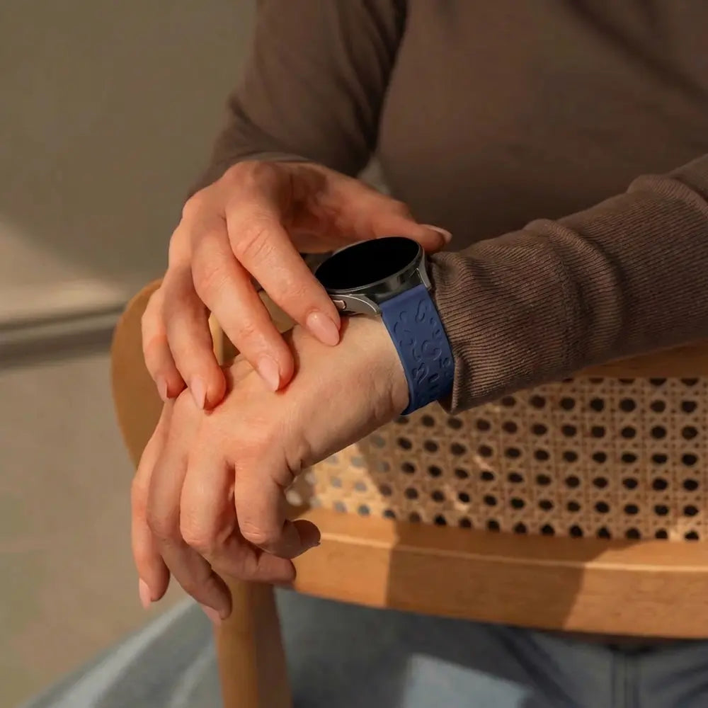 Bandz Garmin Vivomove Sport Silicone Strap 'Leopard' (Dark Blue)