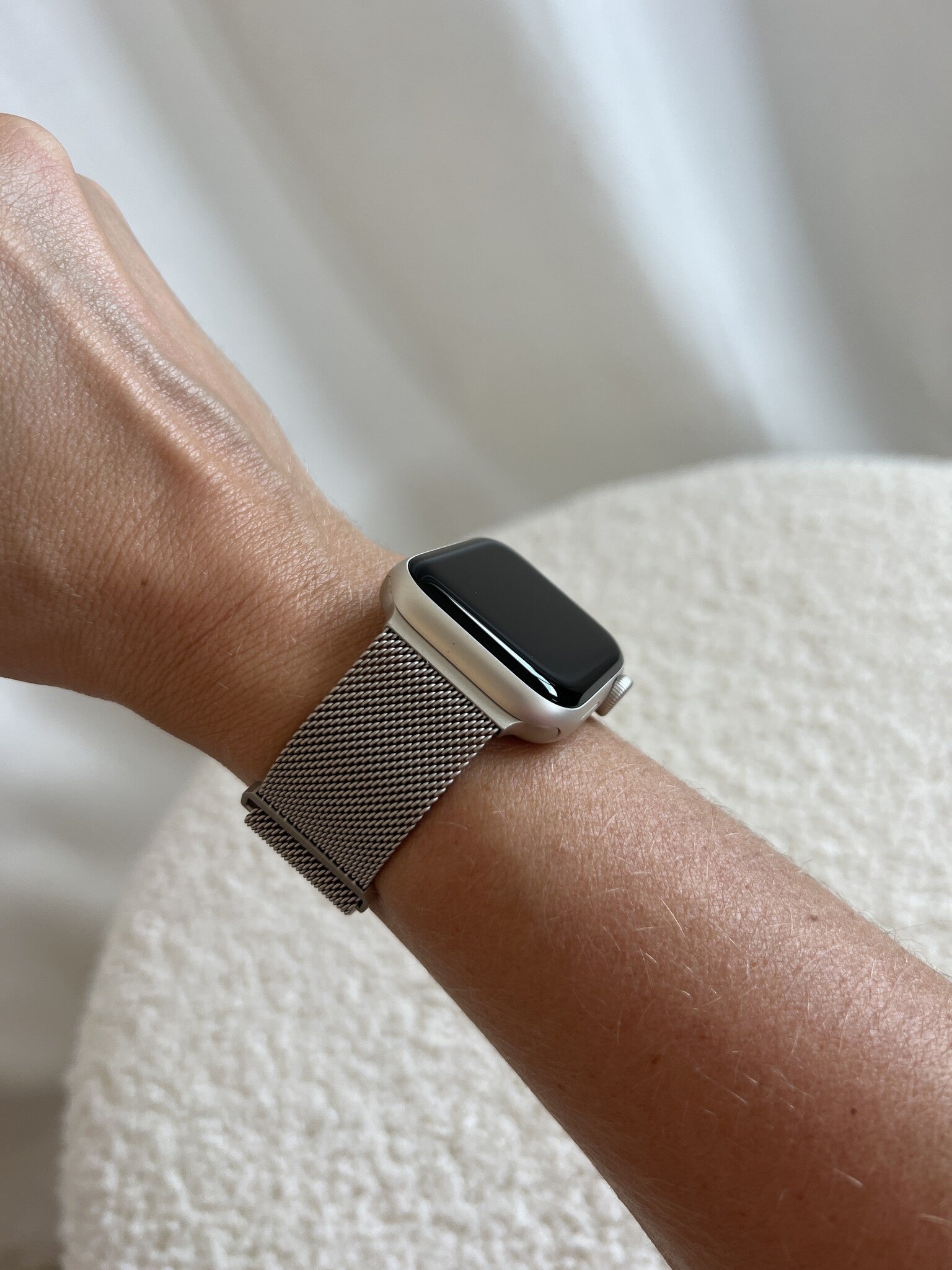 Correa milanesa xoxo Wildhearts Apple Watch (blanco estrella)