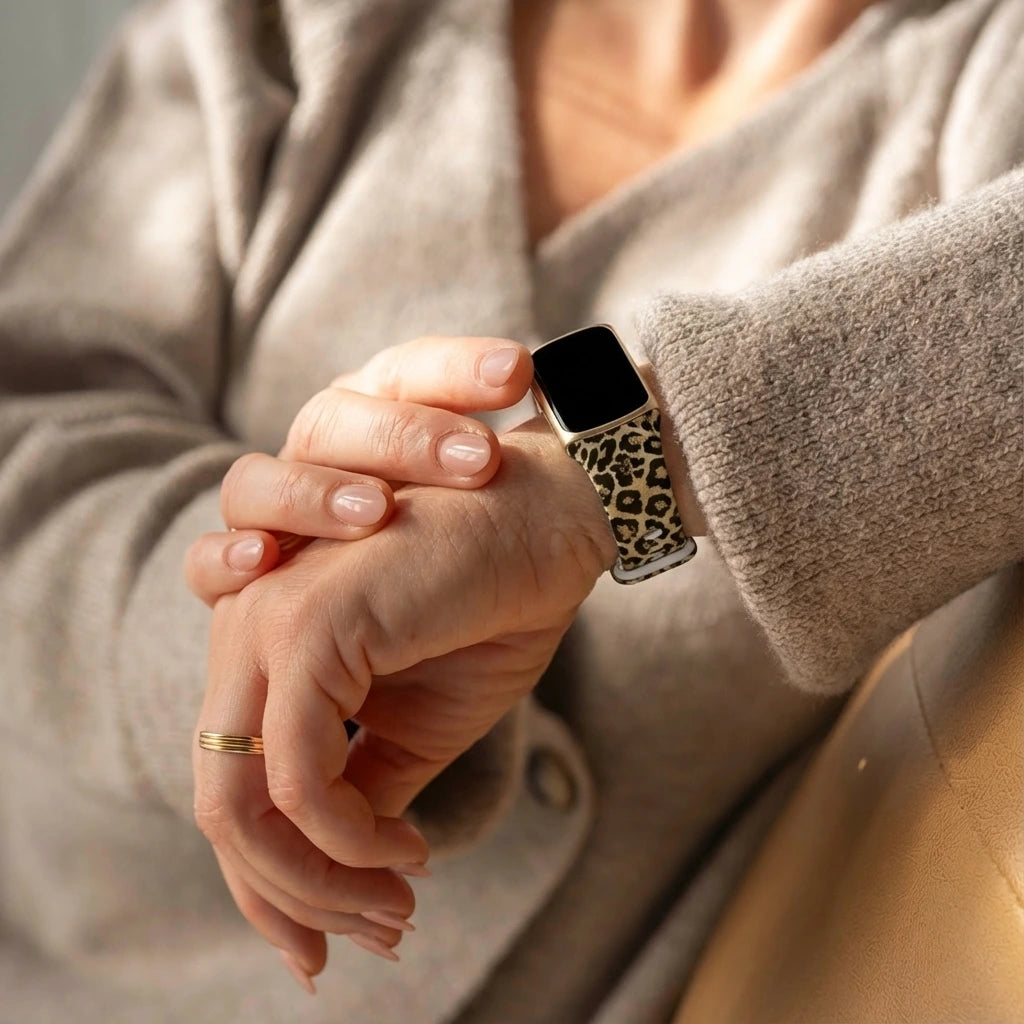 Correa Lucky Leopard Fitbit Charge 6