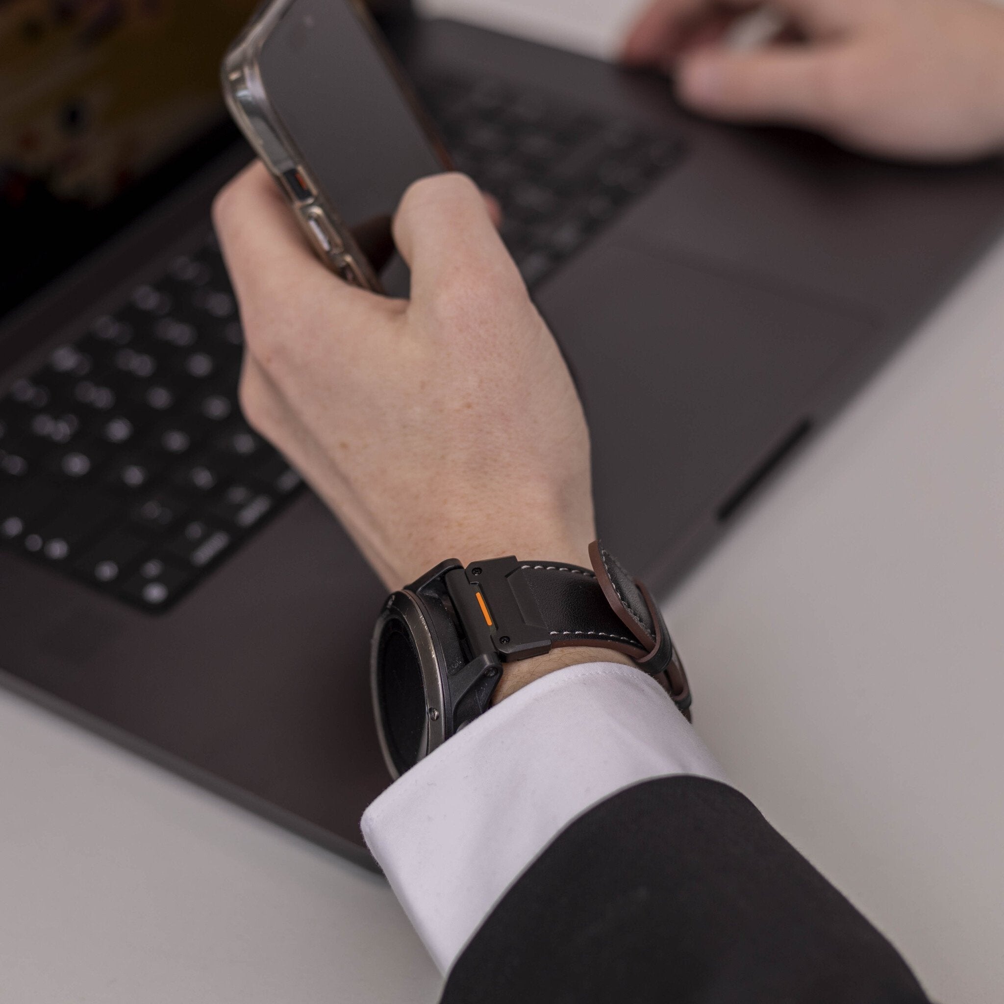 Garmin Instinct Genuine Leather Strap (Black)