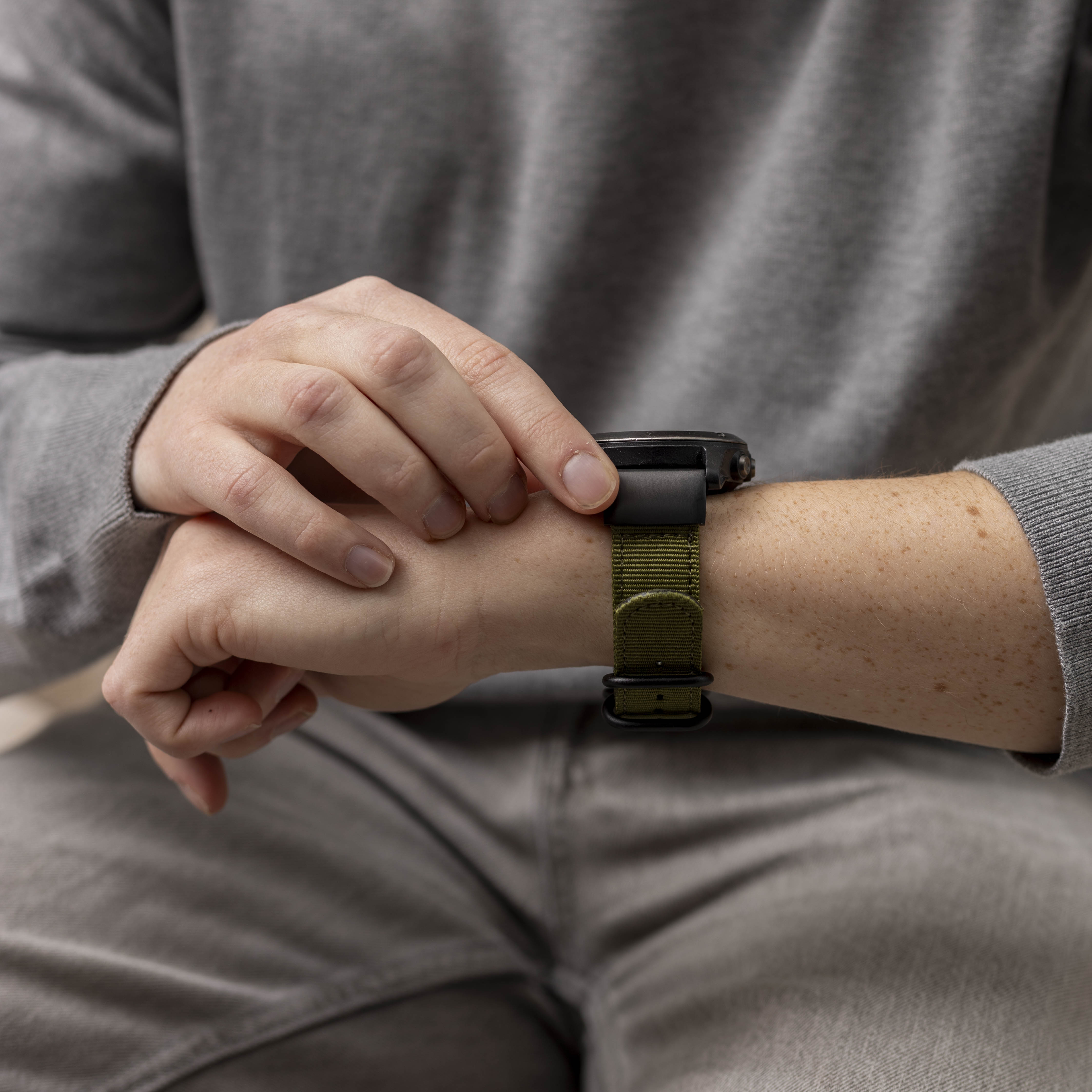 Correa nylon con hebilla Garmin Fenix 8 - 51mm (verde)