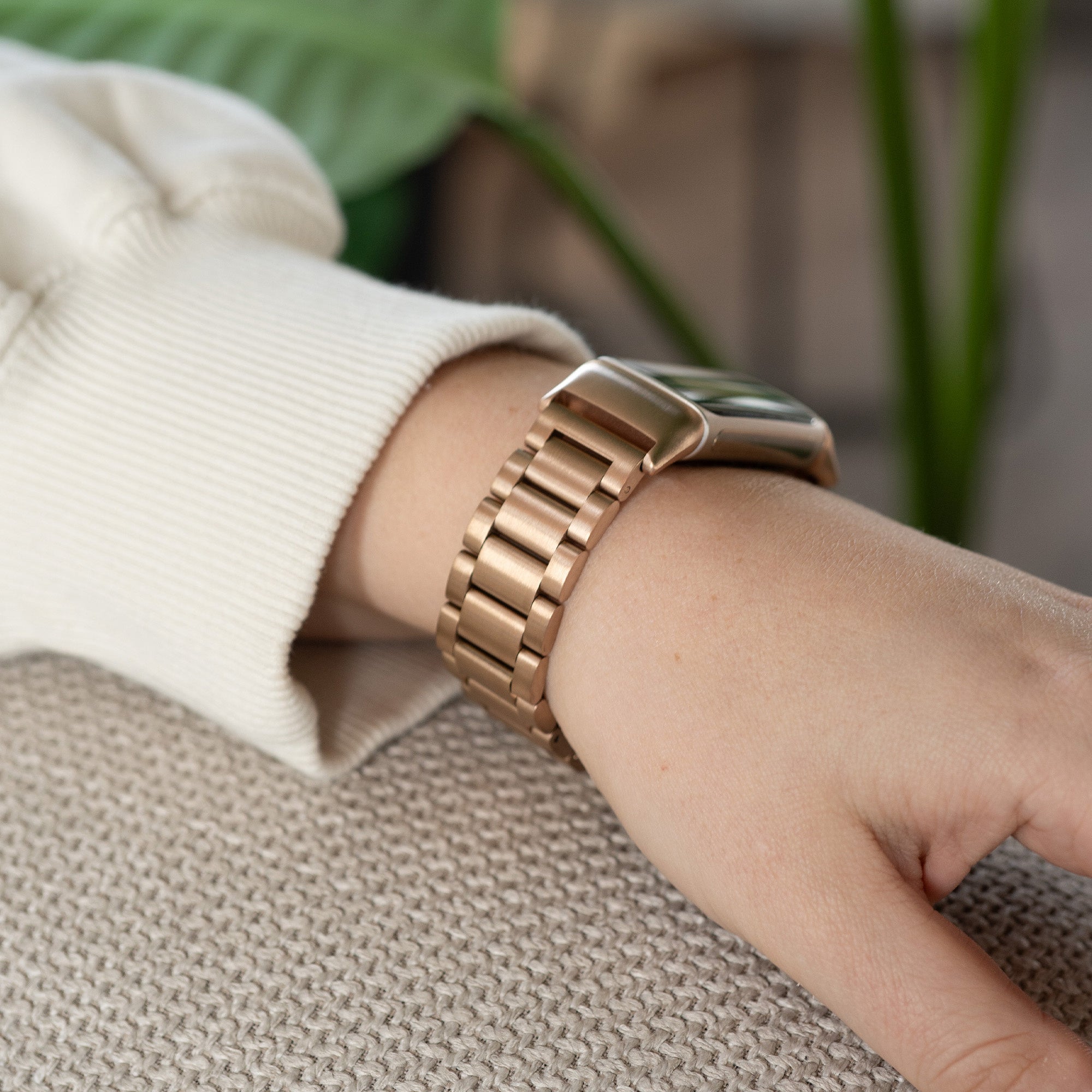 Correa acero Fitbit Charge 5 (oro rosa)