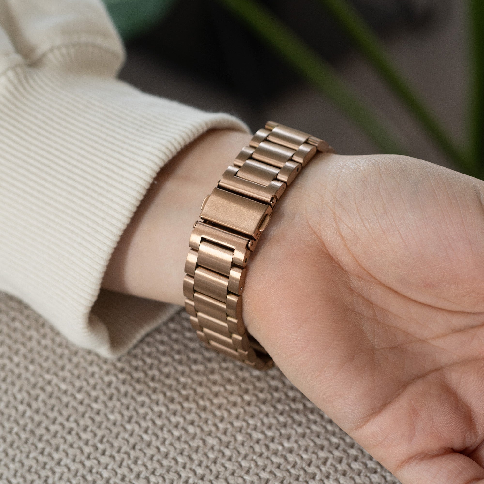 Correa acero Fitbit Charge 5 (oro rosa)