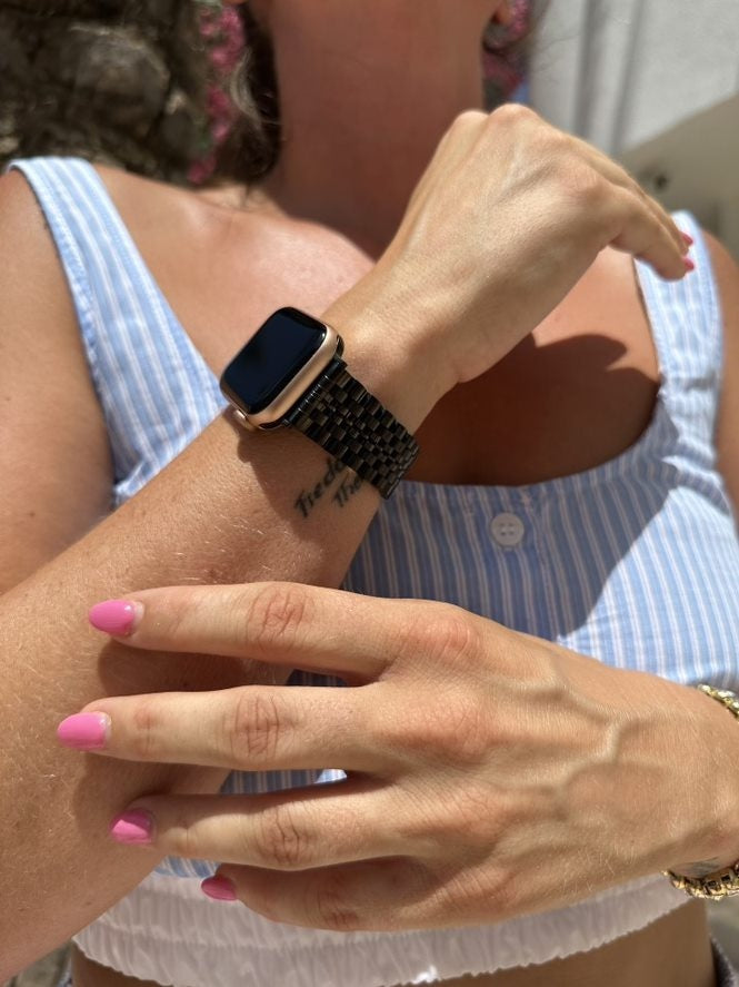 xoxo Wildhearts Apple Watch Steel Strap (Black)