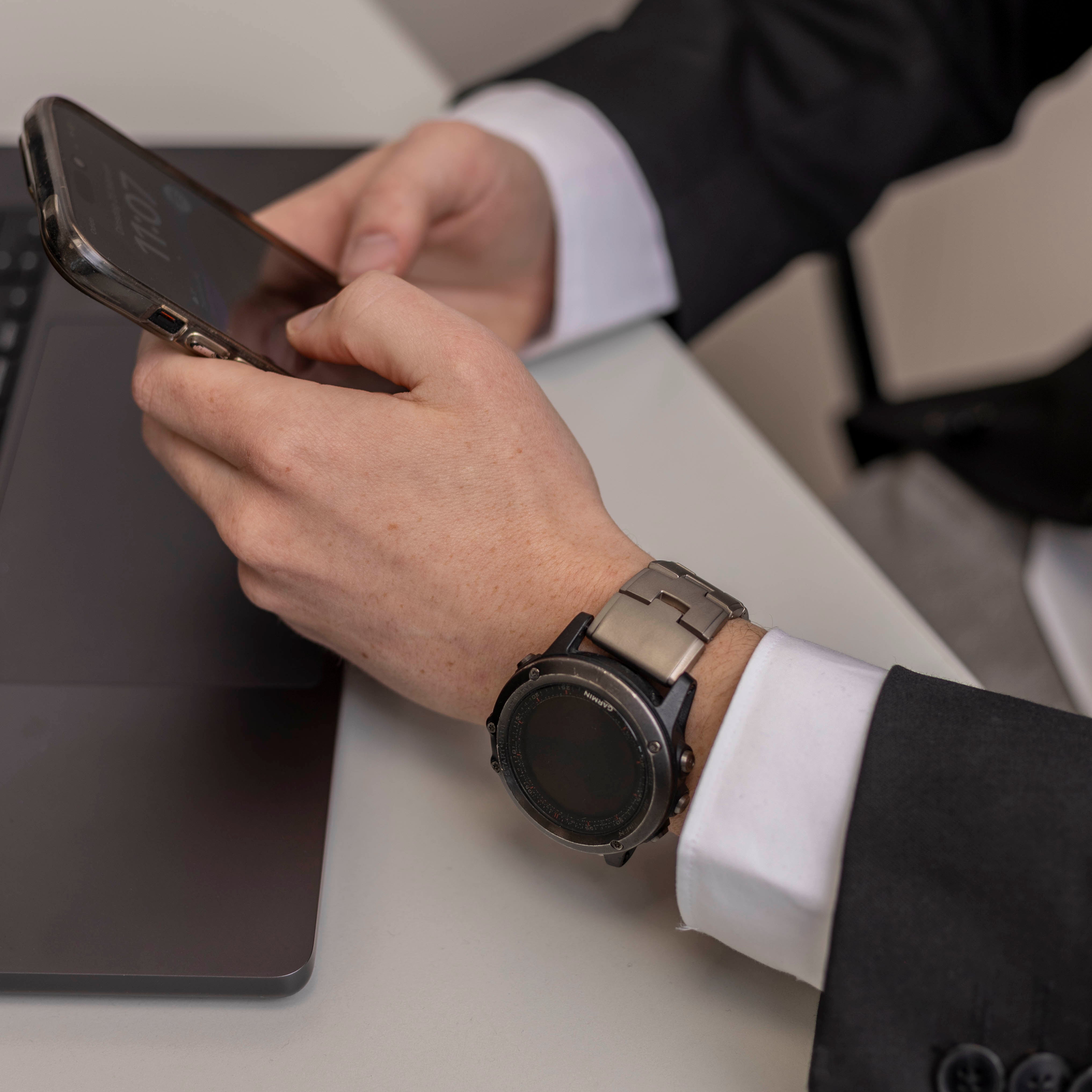 Correa titanio Garmin Fenix 8 - 51mm (titanio)