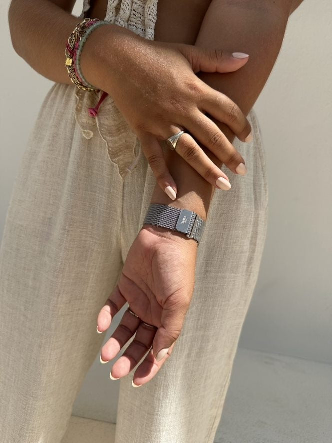 Correa milanesa xoxo Wildhearts Apple Watch (plateado)