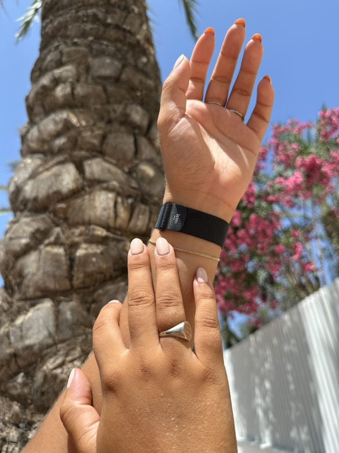 Correa milanesa xoxo Wildhearts Apple Watch (negro)