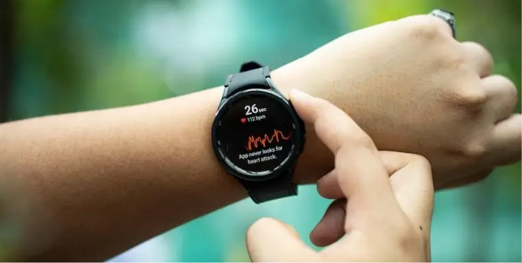 Making calls with a Samsung smartwatch without a phone