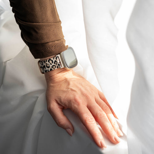 Correa Fitbit Sense Lucky Leopard