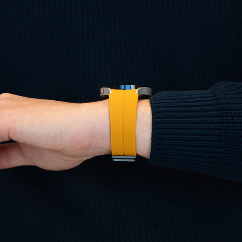 Bandz Samsung Galaxy Watch 6 - 44mm Silicone Strap with D-Buckle (Yellow)